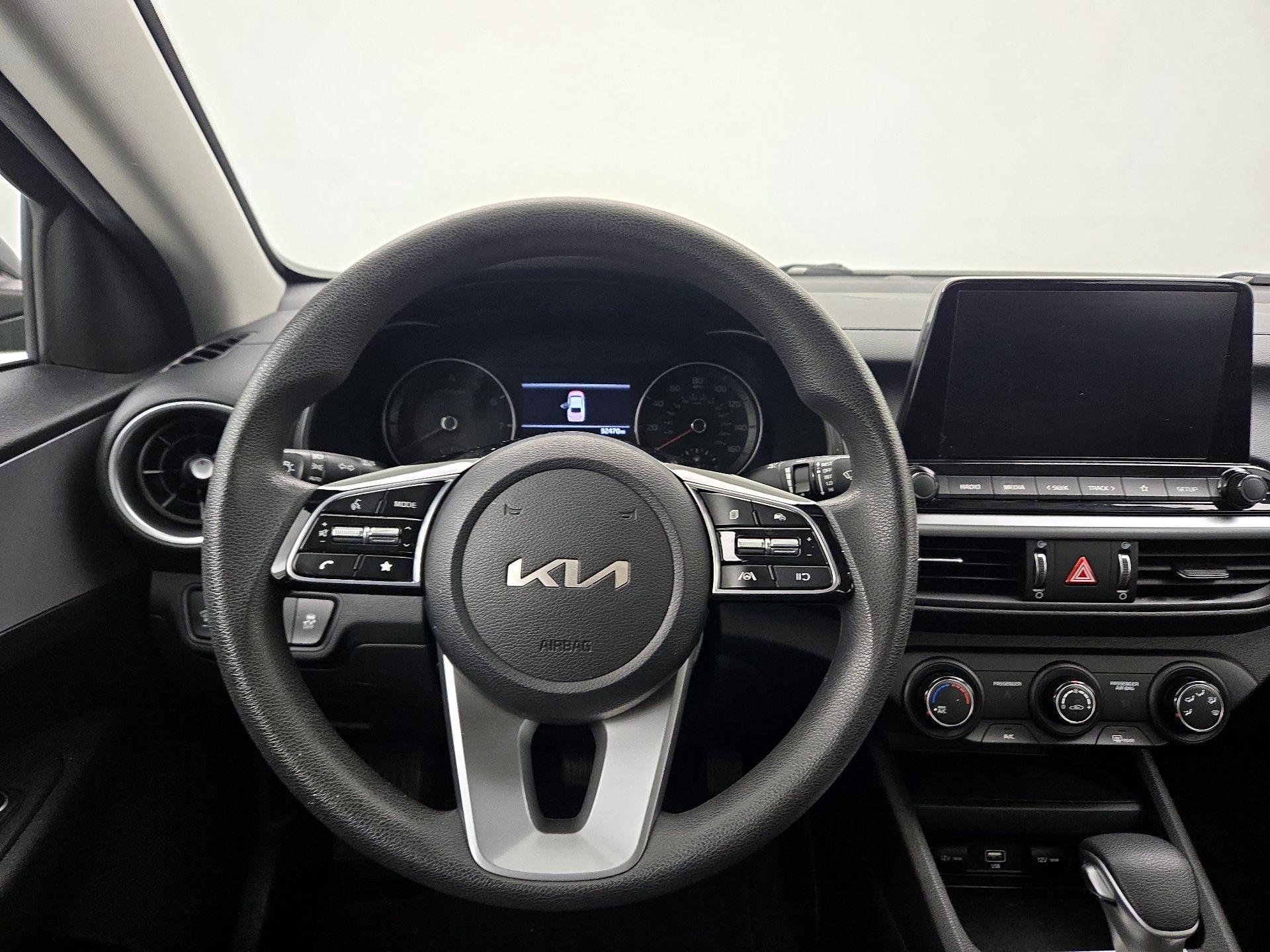 Thumbnail: 2023 Kia Forte - 10