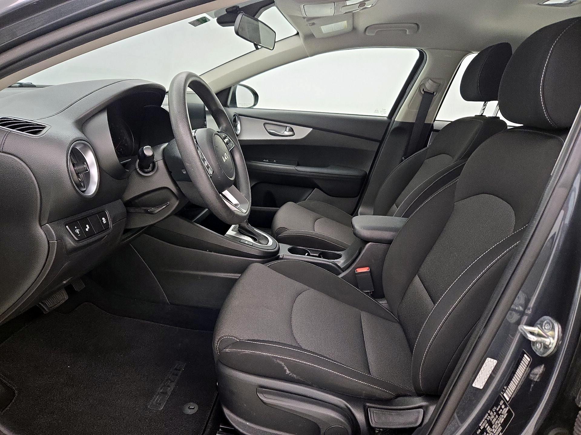 Thumbnail: 2023 Kia Forte - 11