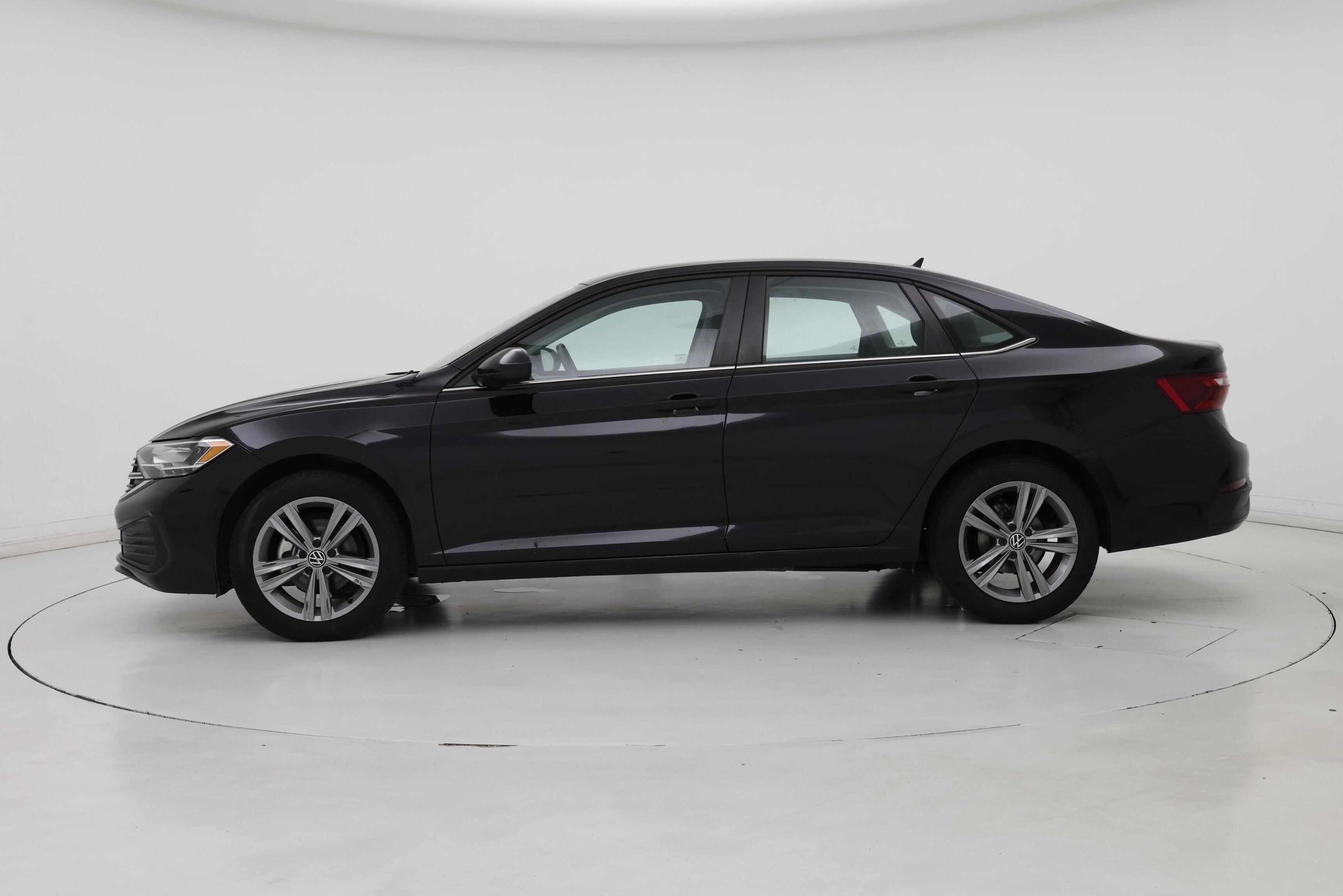 Thumbnail: 2024 Volkswagen Jetta - 3