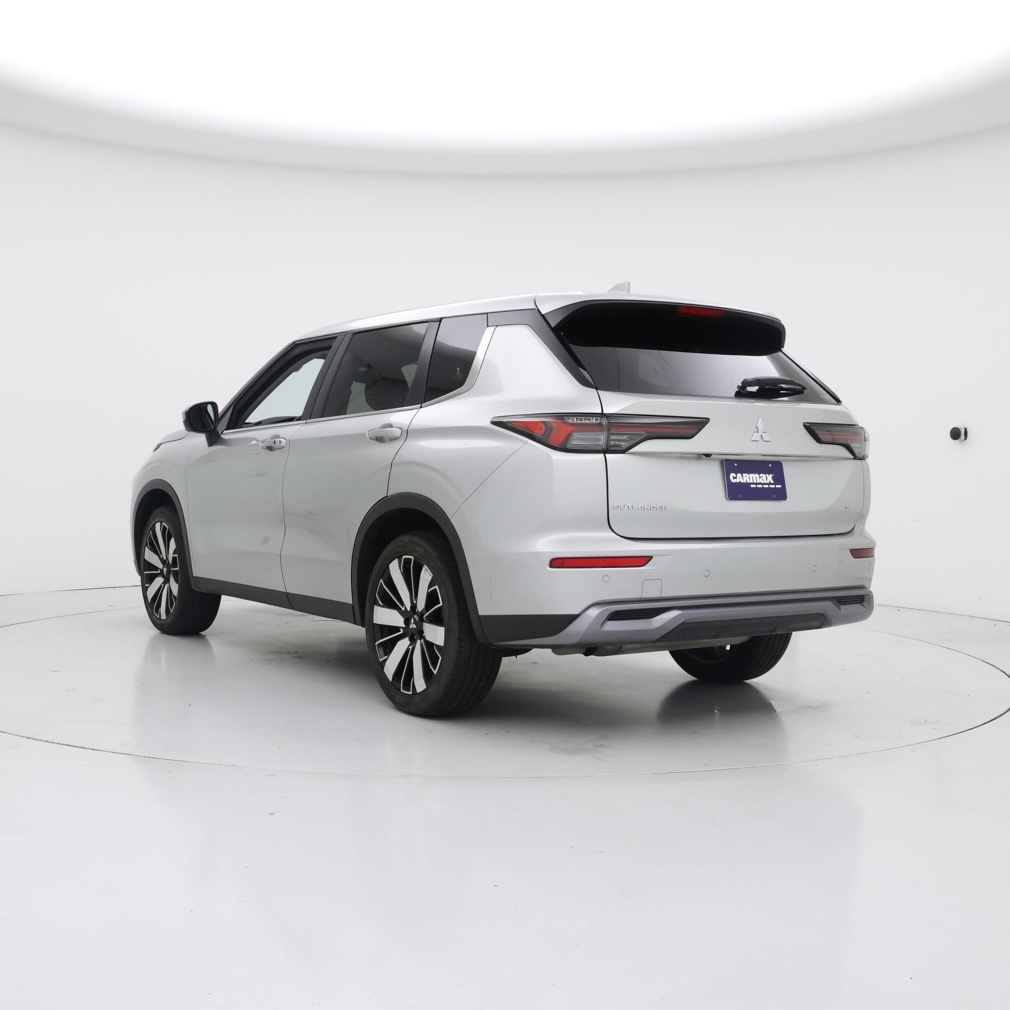 Thumbnail: 2025 Mitsubishi Outlander - 2