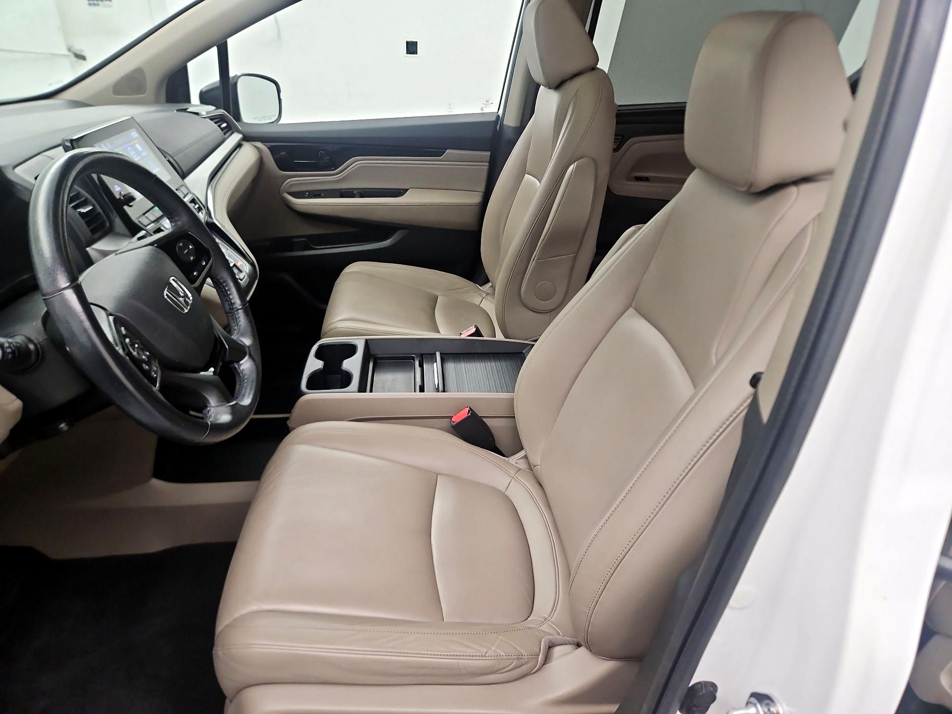 Thumbnail: 2023 Honda Odyssey - 9
