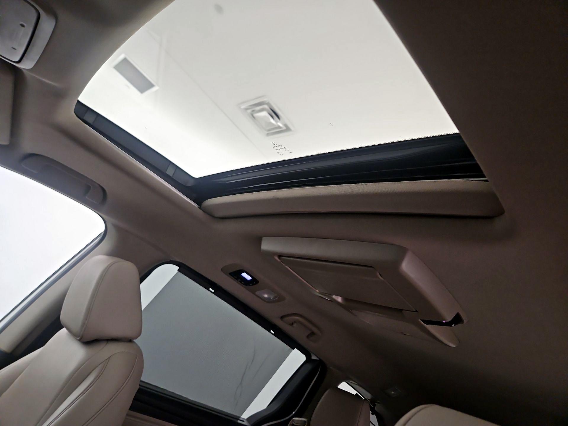Thumbnail: 2023 Honda Odyssey - 17