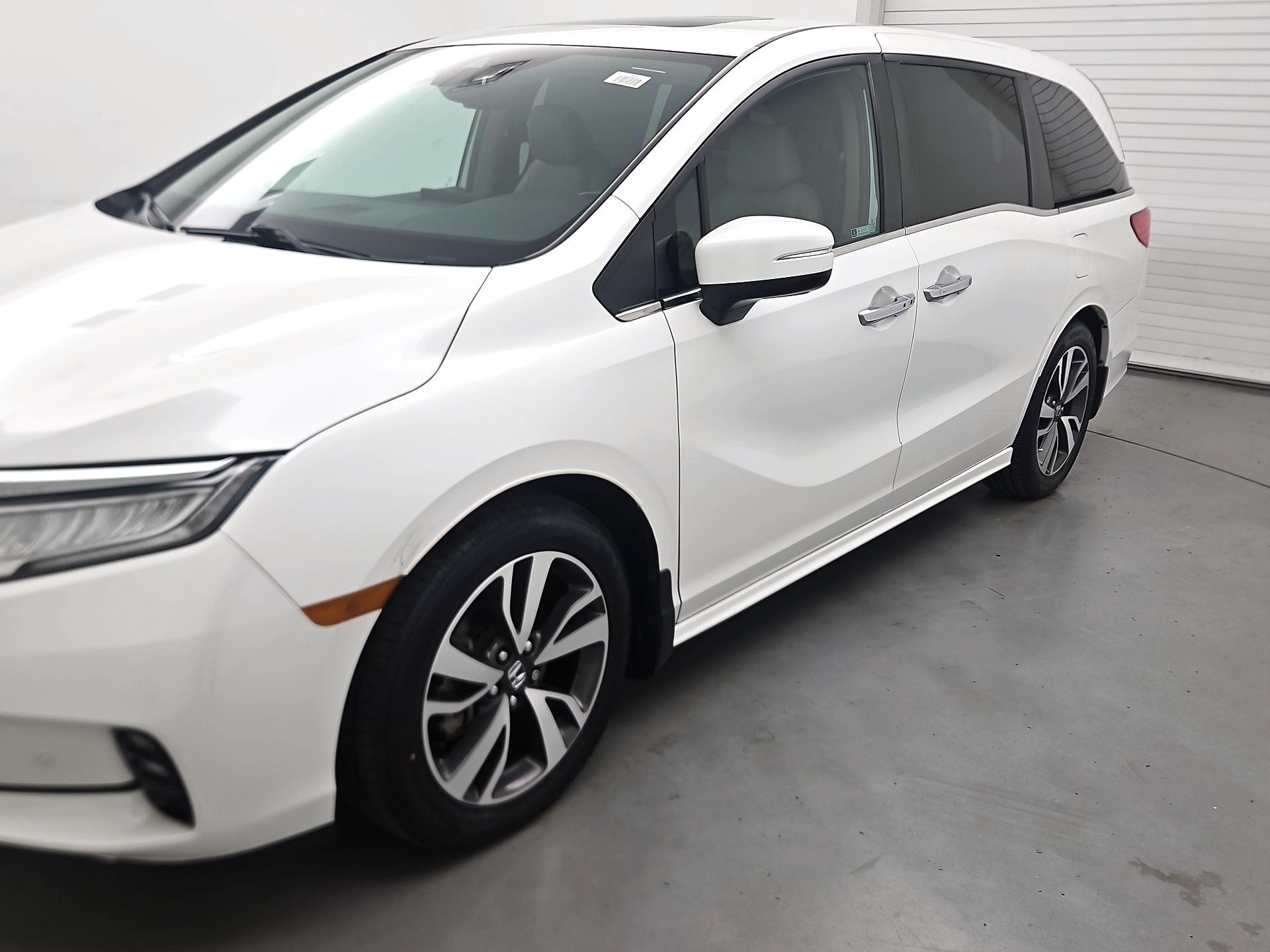 Thumbnail: 2023 Honda Odyssey - 3