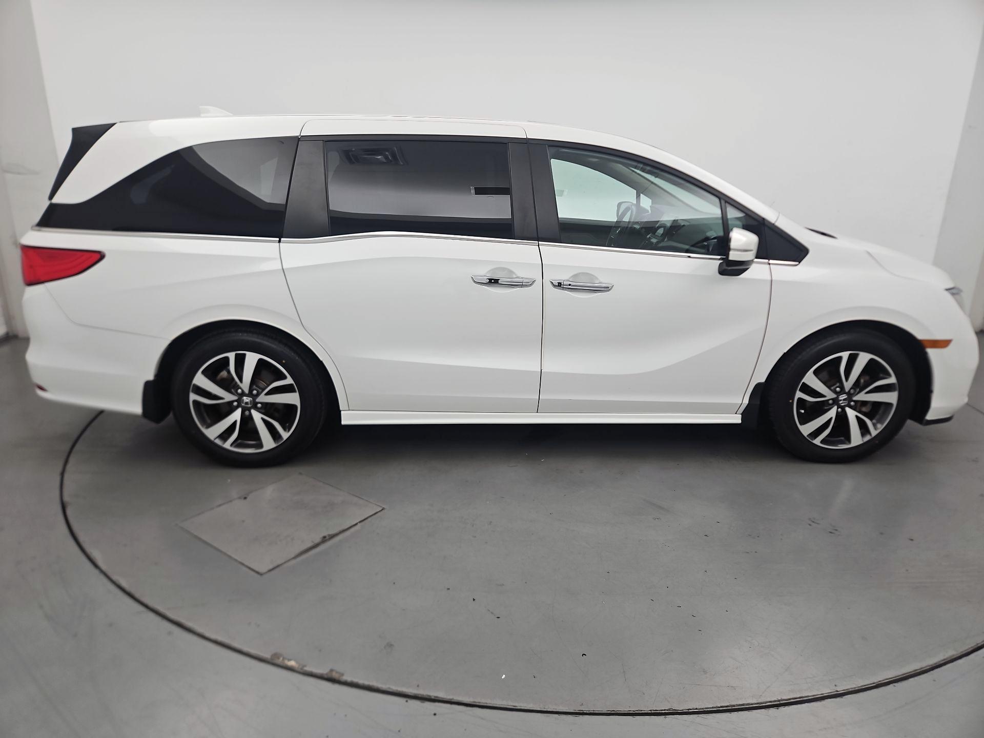 Thumbnail: 2023 Honda Odyssey - 4