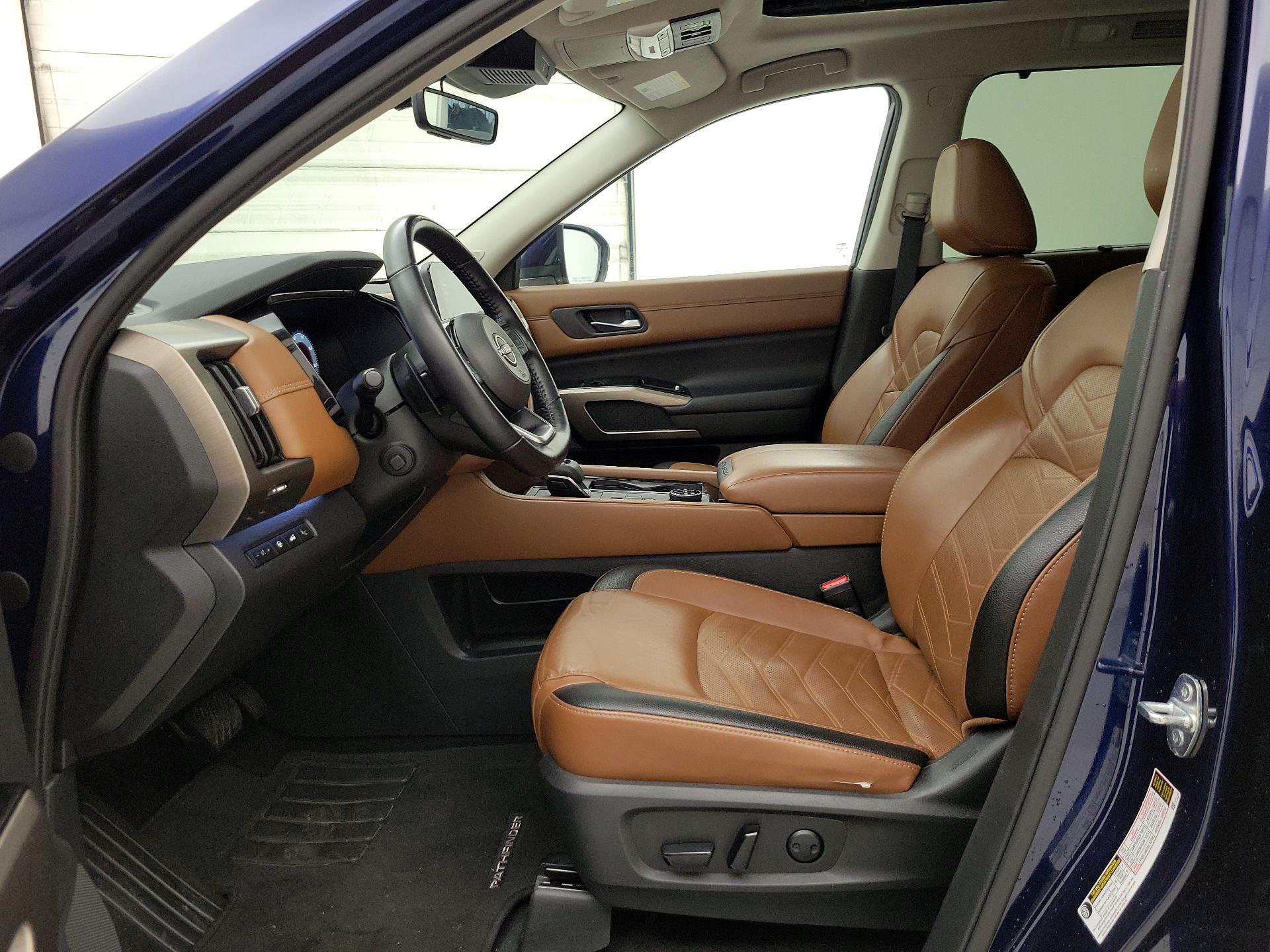Thumbnail: 2023 Nissan Pathfinder - 11