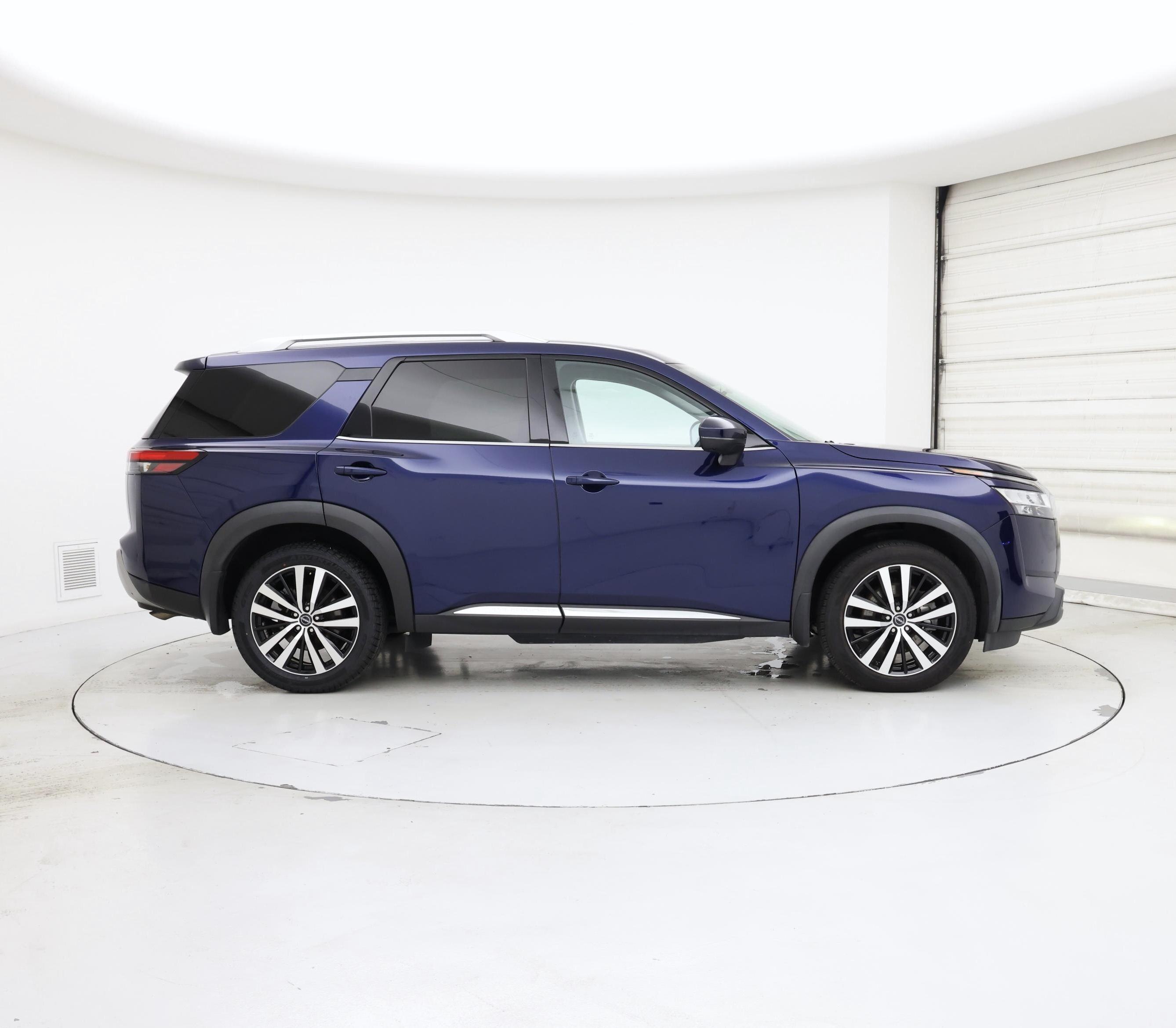 Thumbnail: 2023 Nissan Pathfinder - 7