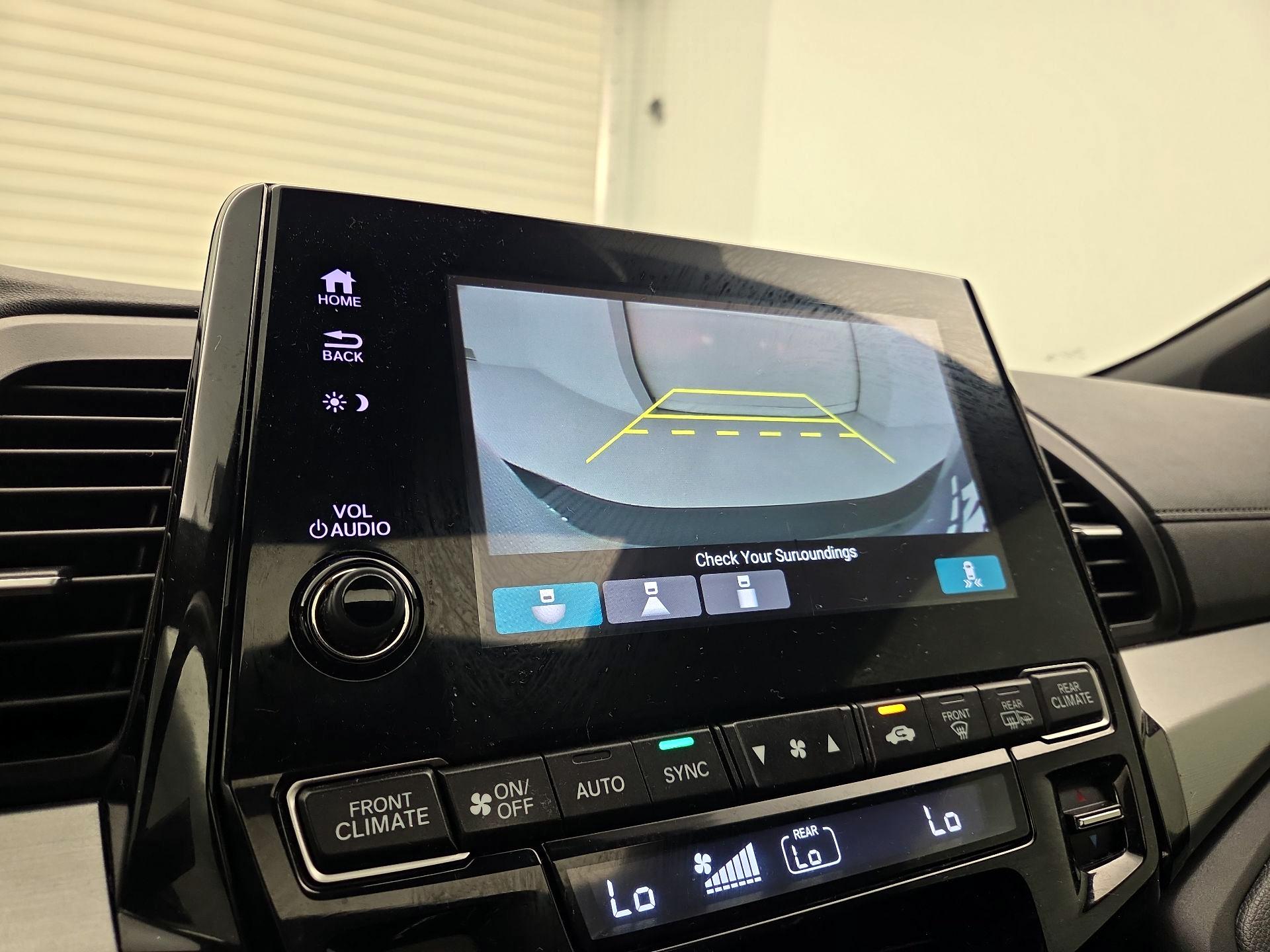 Thumbnail: 2023 Honda Odyssey - 14