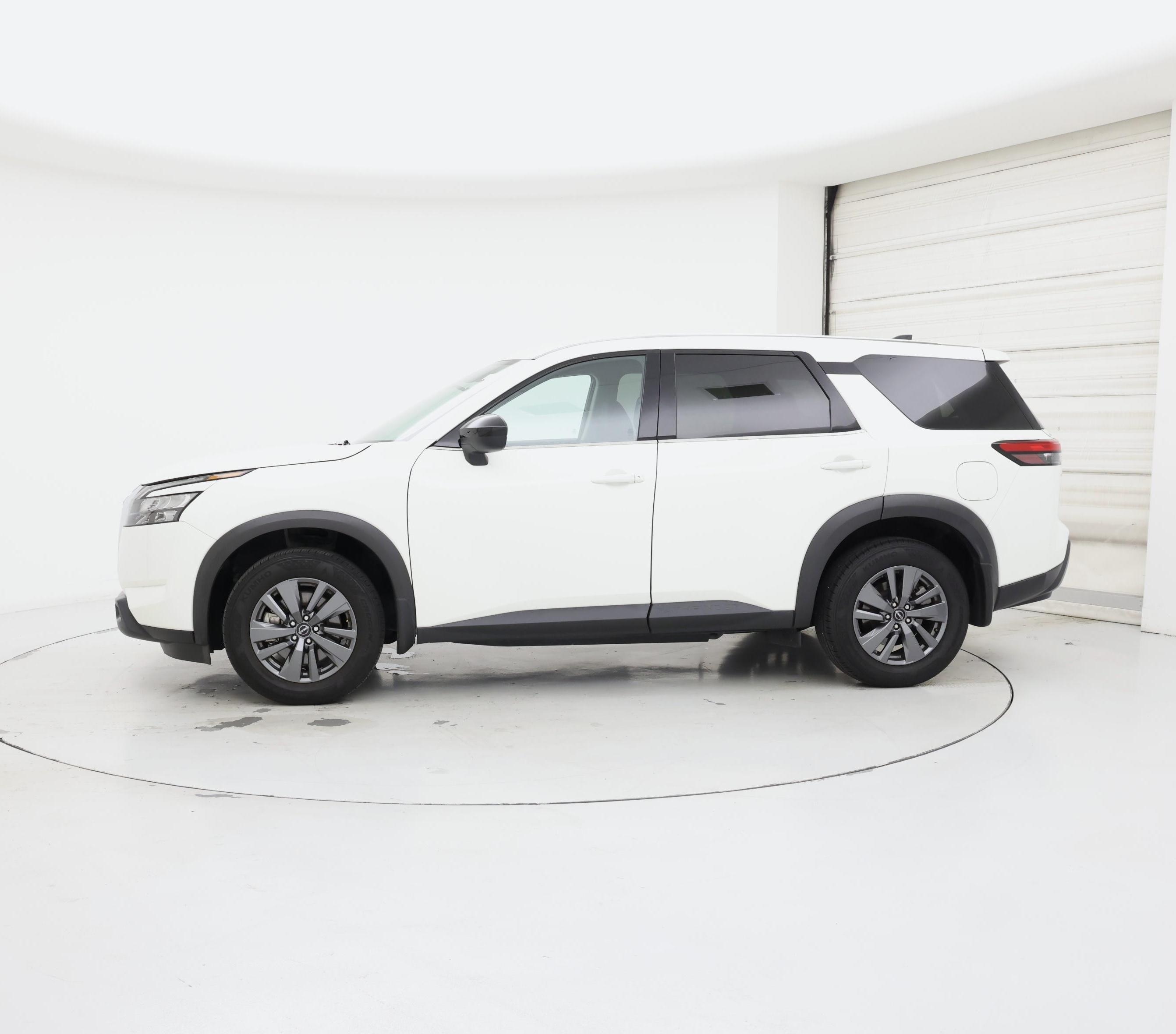 Thumbnail: 2024 Nissan Pathfinder - 3