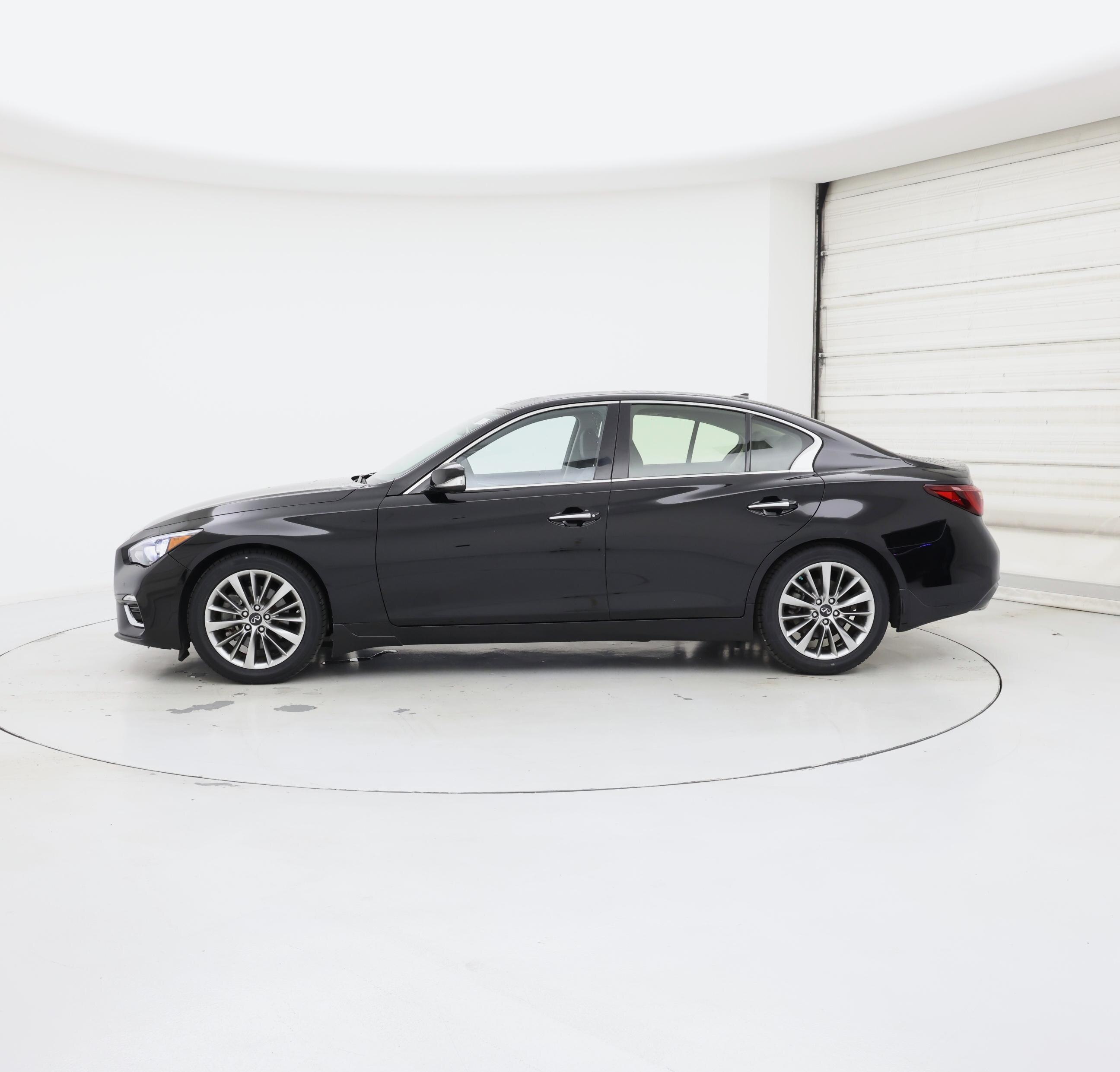 Thumbnail: 2023 INFINITI Q50 - 3