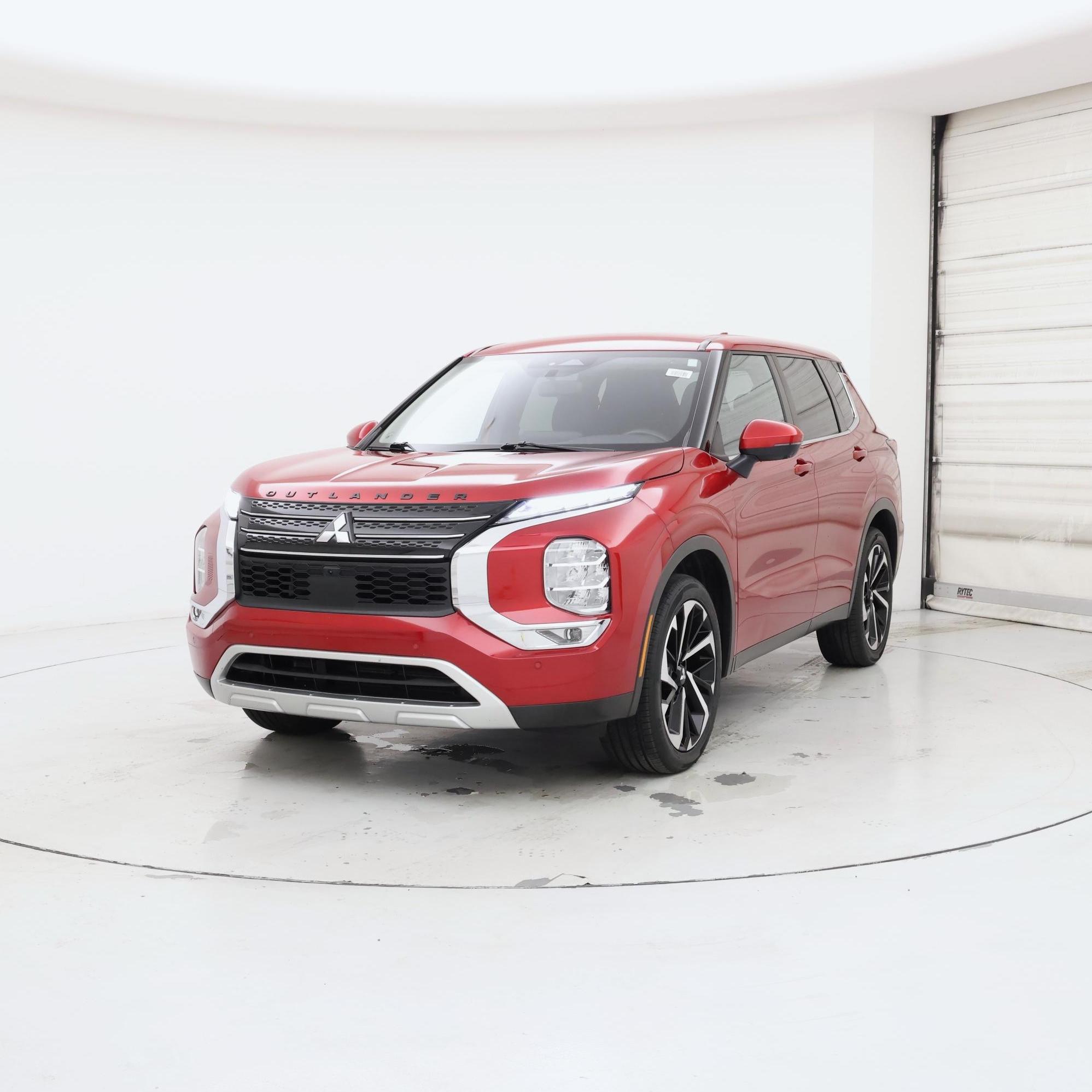 Thumbnail: 2022 Mitsubishi Outlander - 4