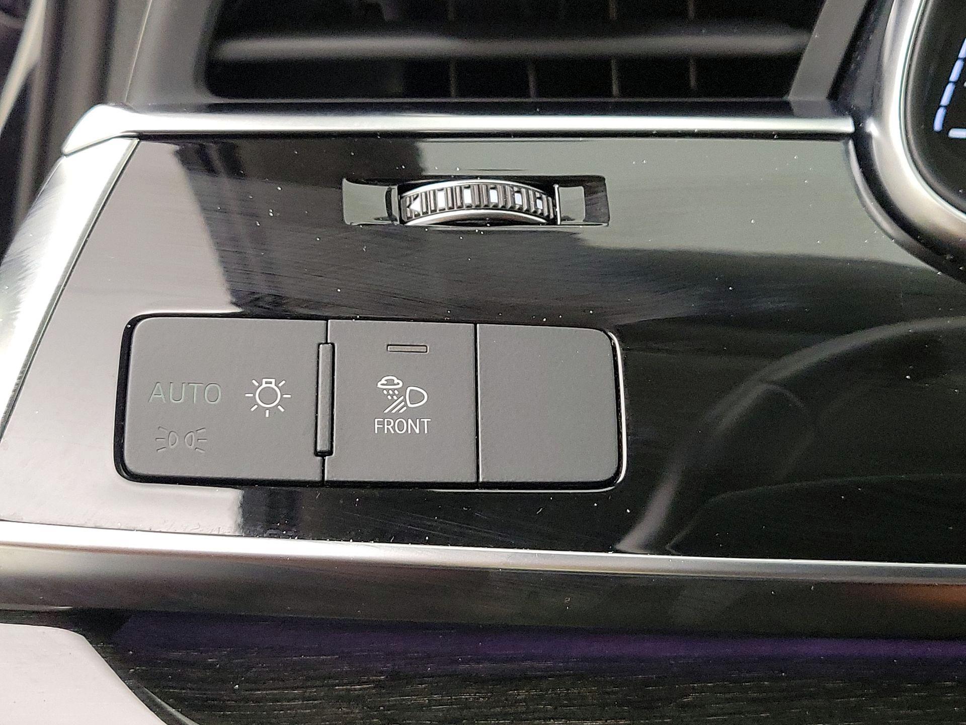Thumbnail: 2023 Audi Q7 - 13