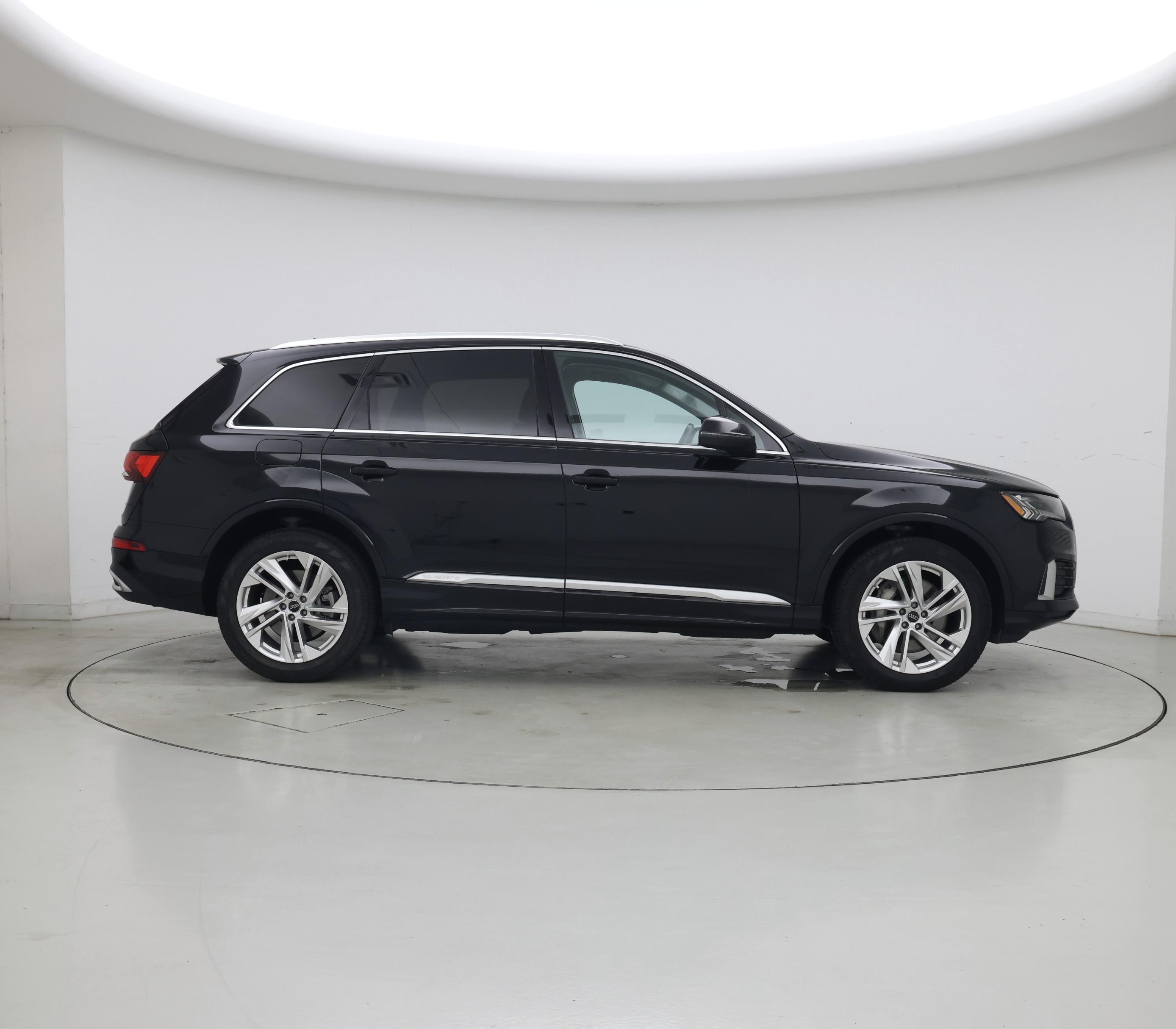 Thumbnail: 2023 Audi Q7 - 7
