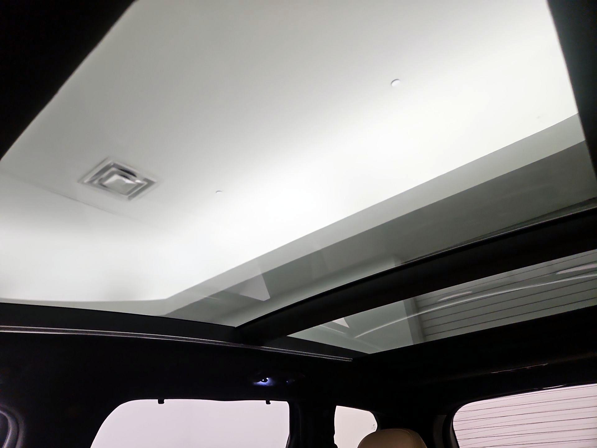 Thumbnail: 2023 Hyundai Santa Fe - 18