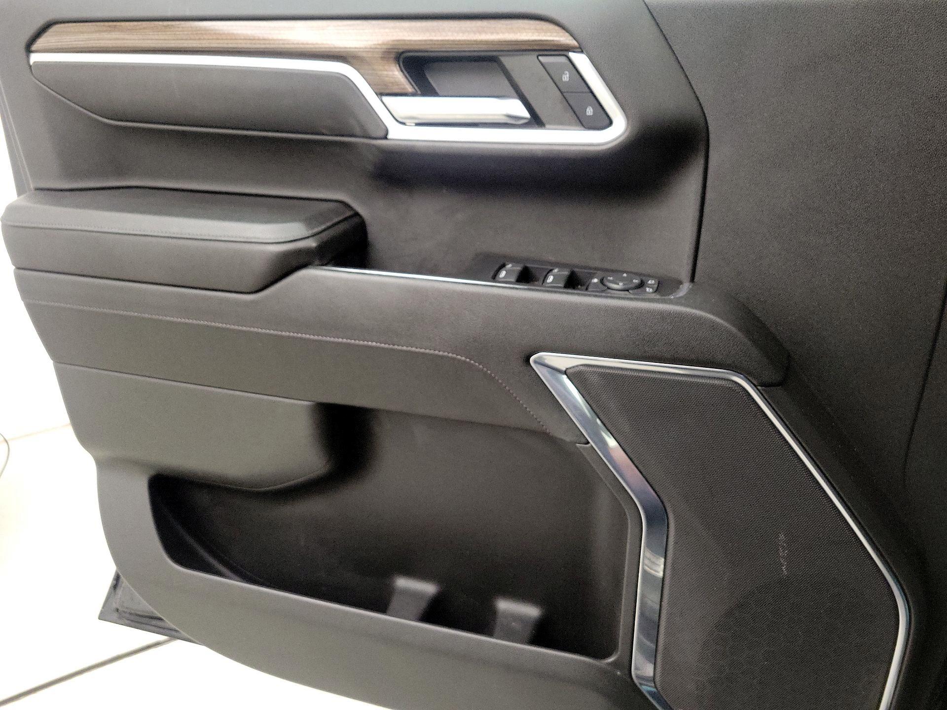 Thumbnail: 2023 Chevrolet Silverado 1500 - 12