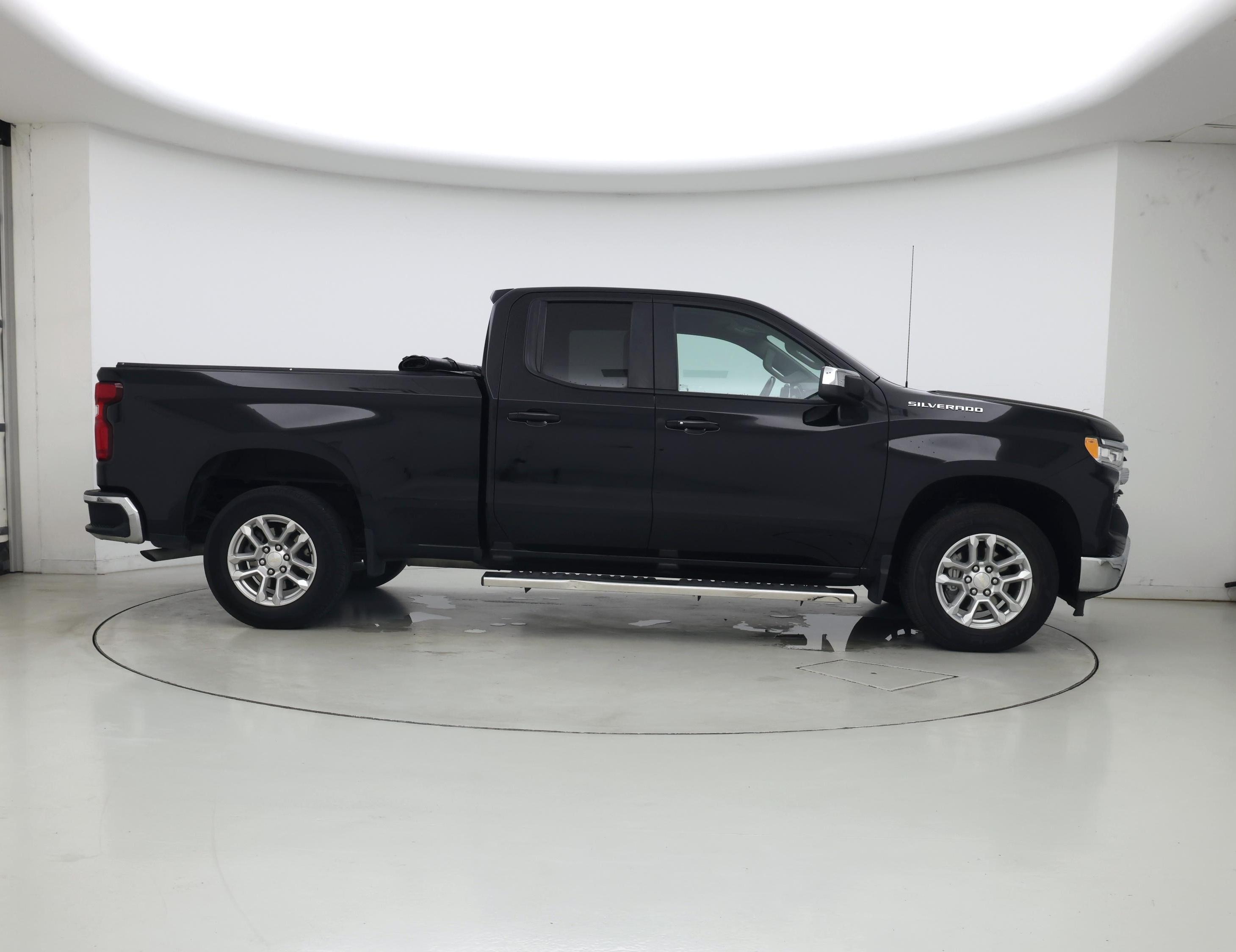 Thumbnail: 2023 Chevrolet Silverado 1500 - 7
