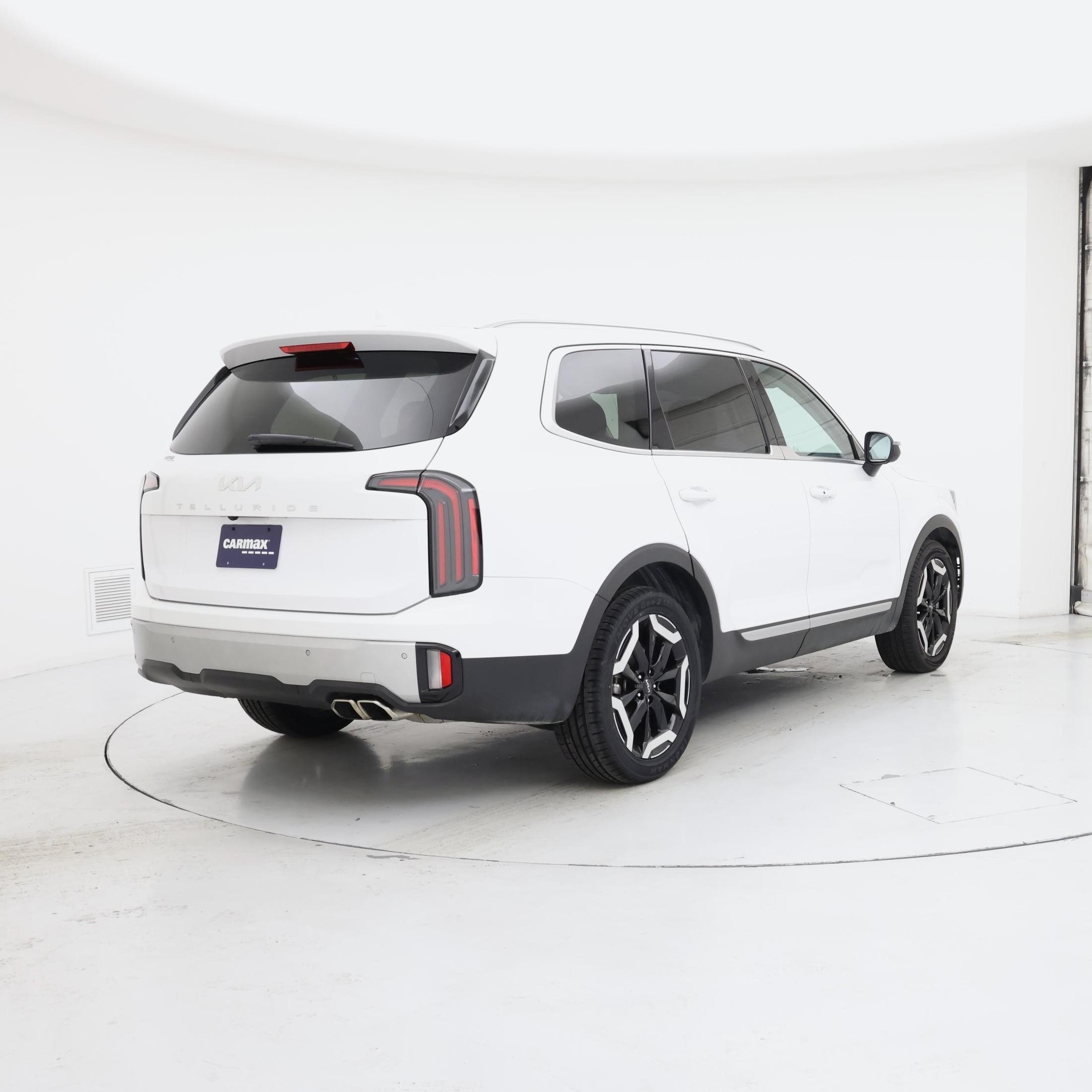 Thumbnail: 2024 Kia Telluride - 8