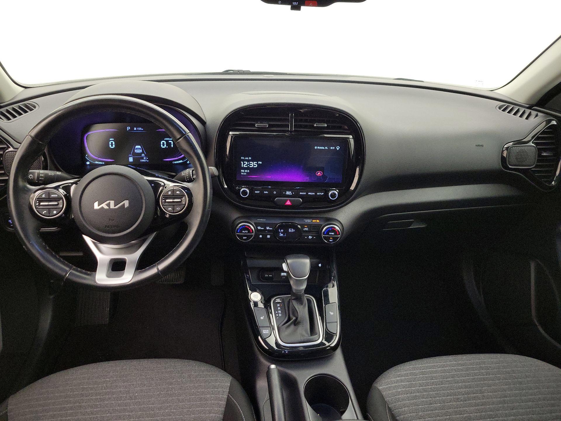 Thumbnail: 2023 Kia Soul - 9