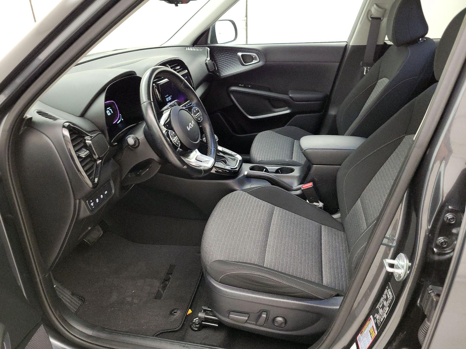 Thumbnail: 2023 Kia Soul - 11