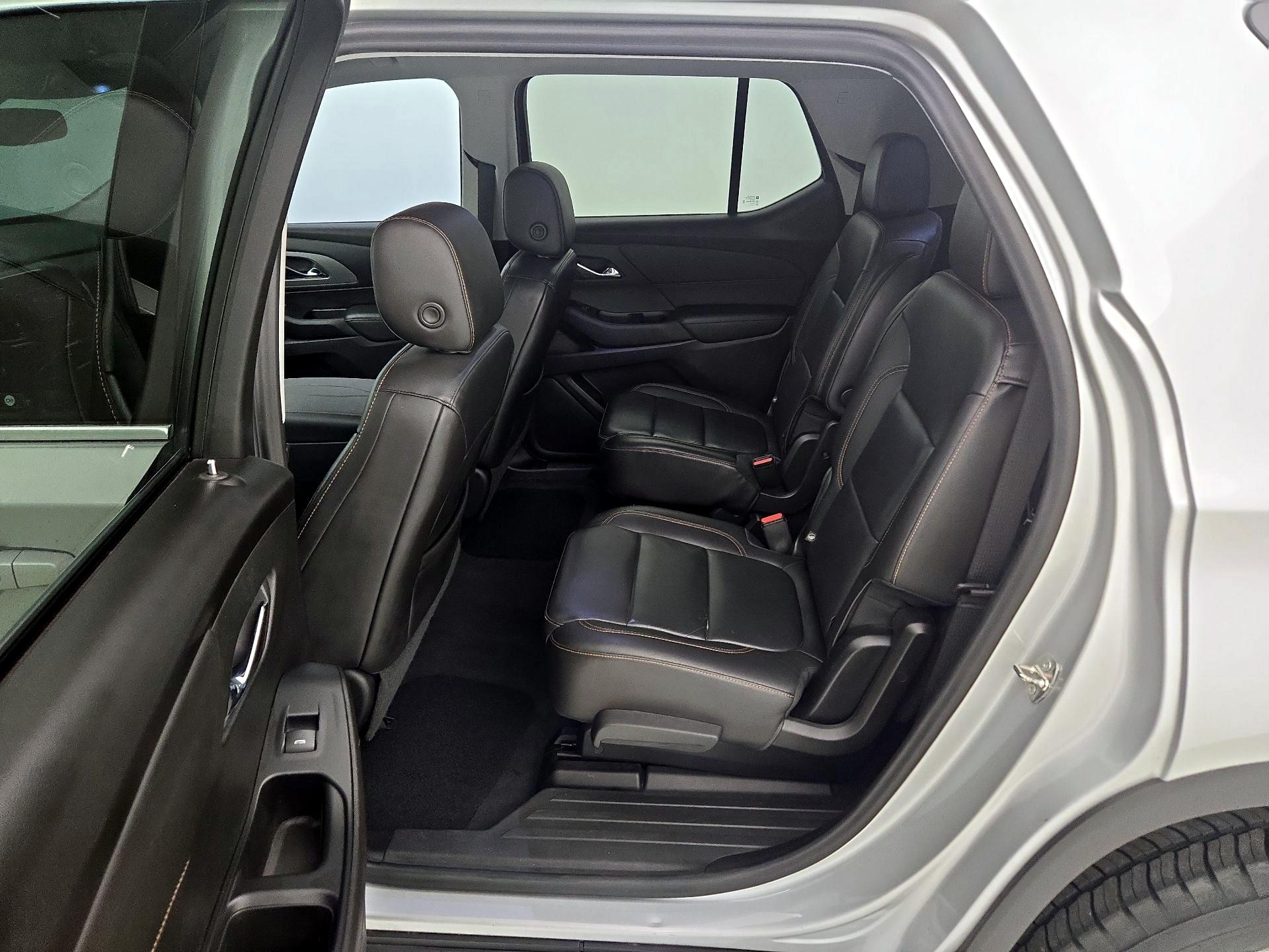 Thumbnail: 2021 Chevrolet Traverse - 19