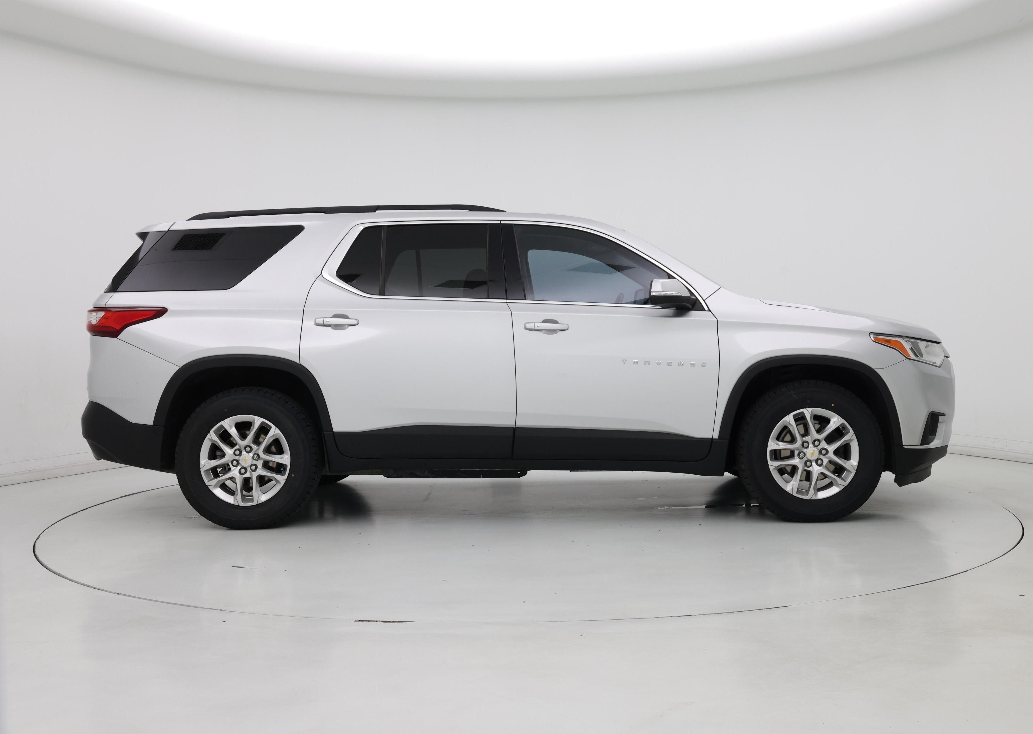 Thumbnail: 2021 Chevrolet Traverse - 7