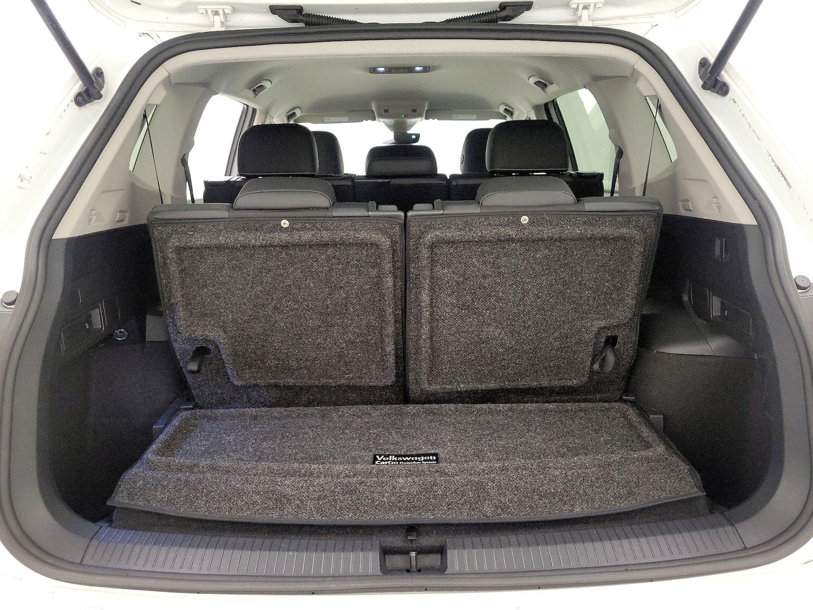 2023 Volkswagen Tiguan SE - Photo 22