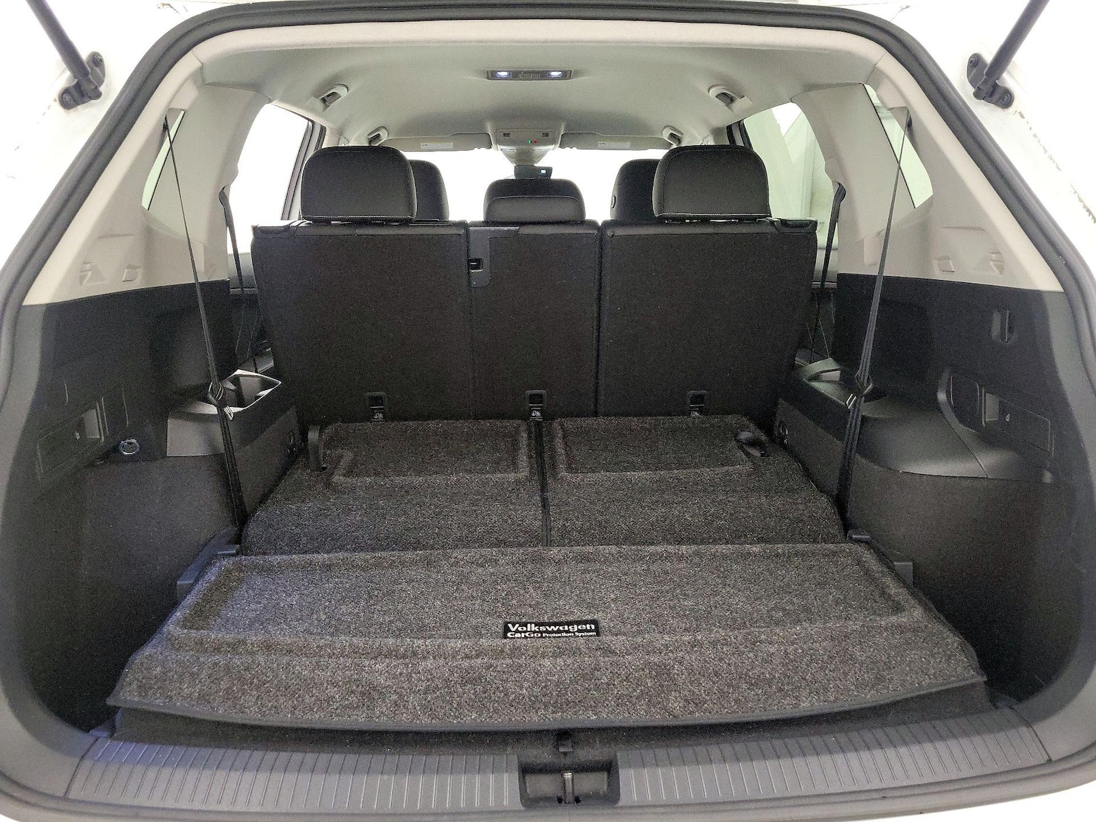 2023 Volkswagen Tiguan SE - Photo 23