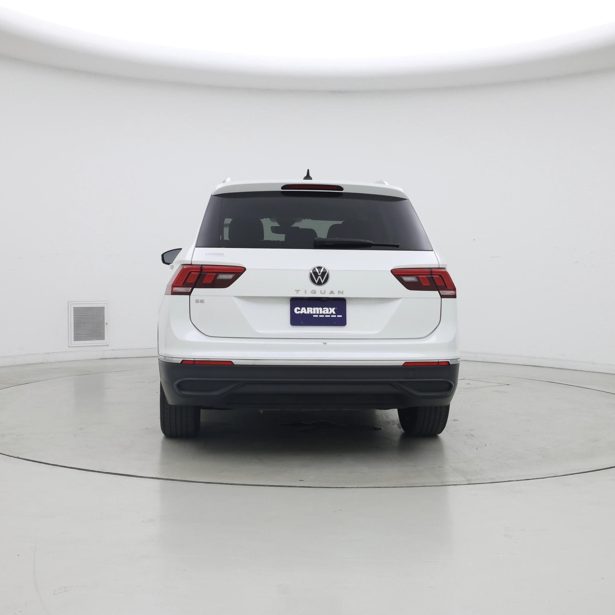 Thumbnail: 2023 Volkswagen Tiguan - 6
