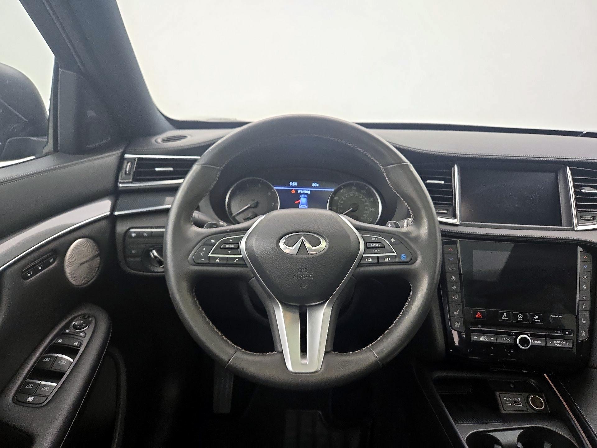 Thumbnail: 2023 INFINITI QX50 - 10