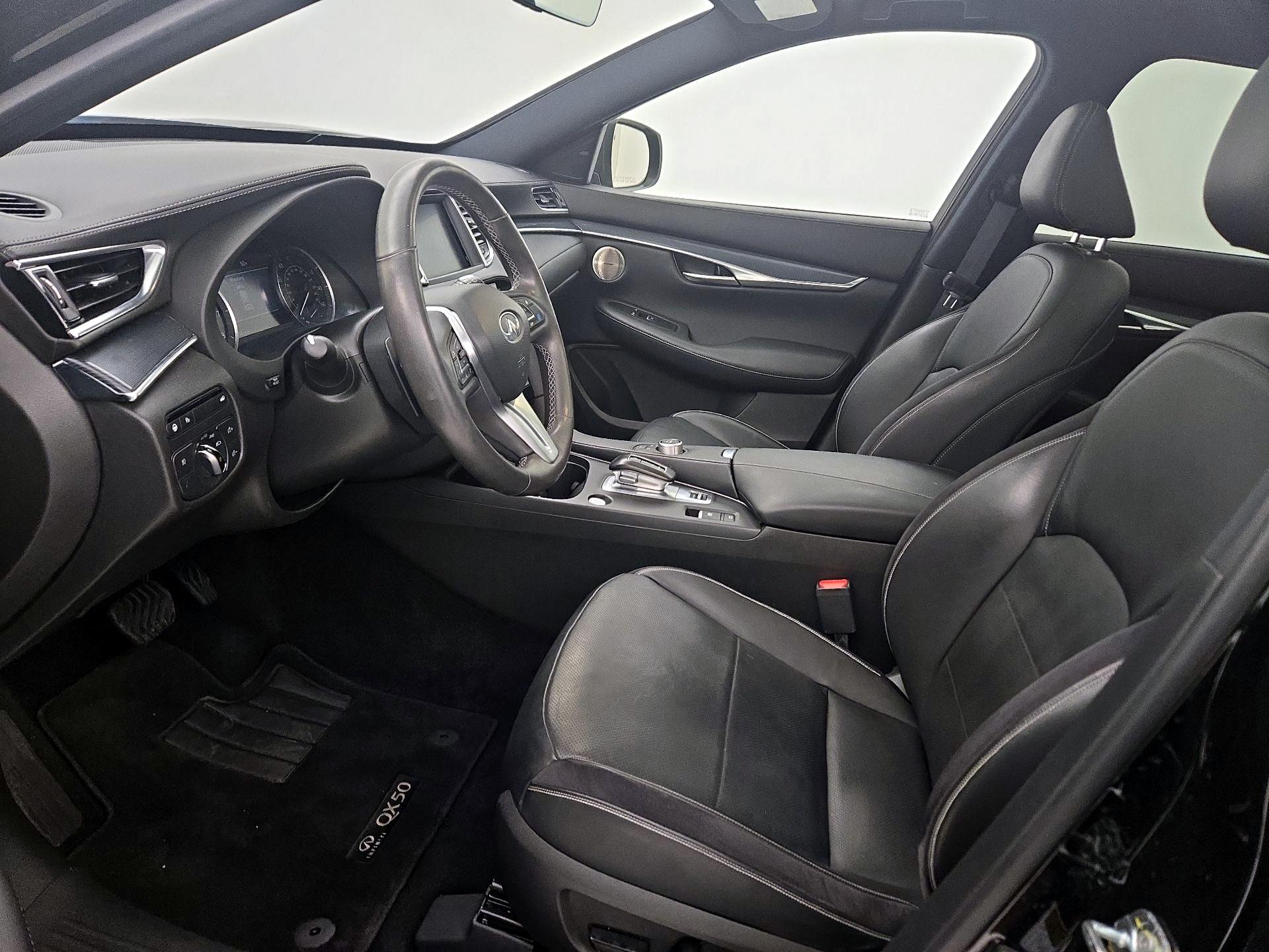 Thumbnail: 2023 INFINITI QX50 - 11