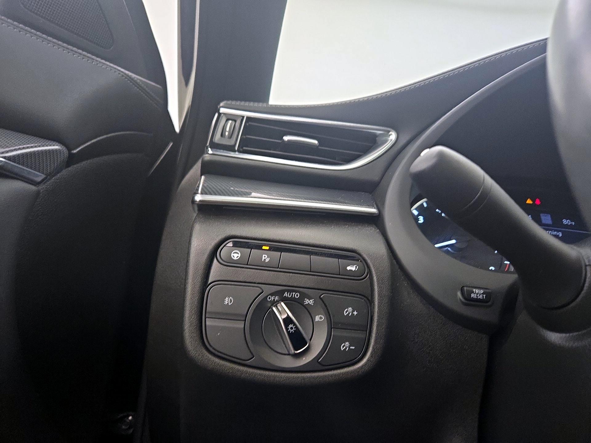 Thumbnail: 2023 INFINITI QX50 - 13