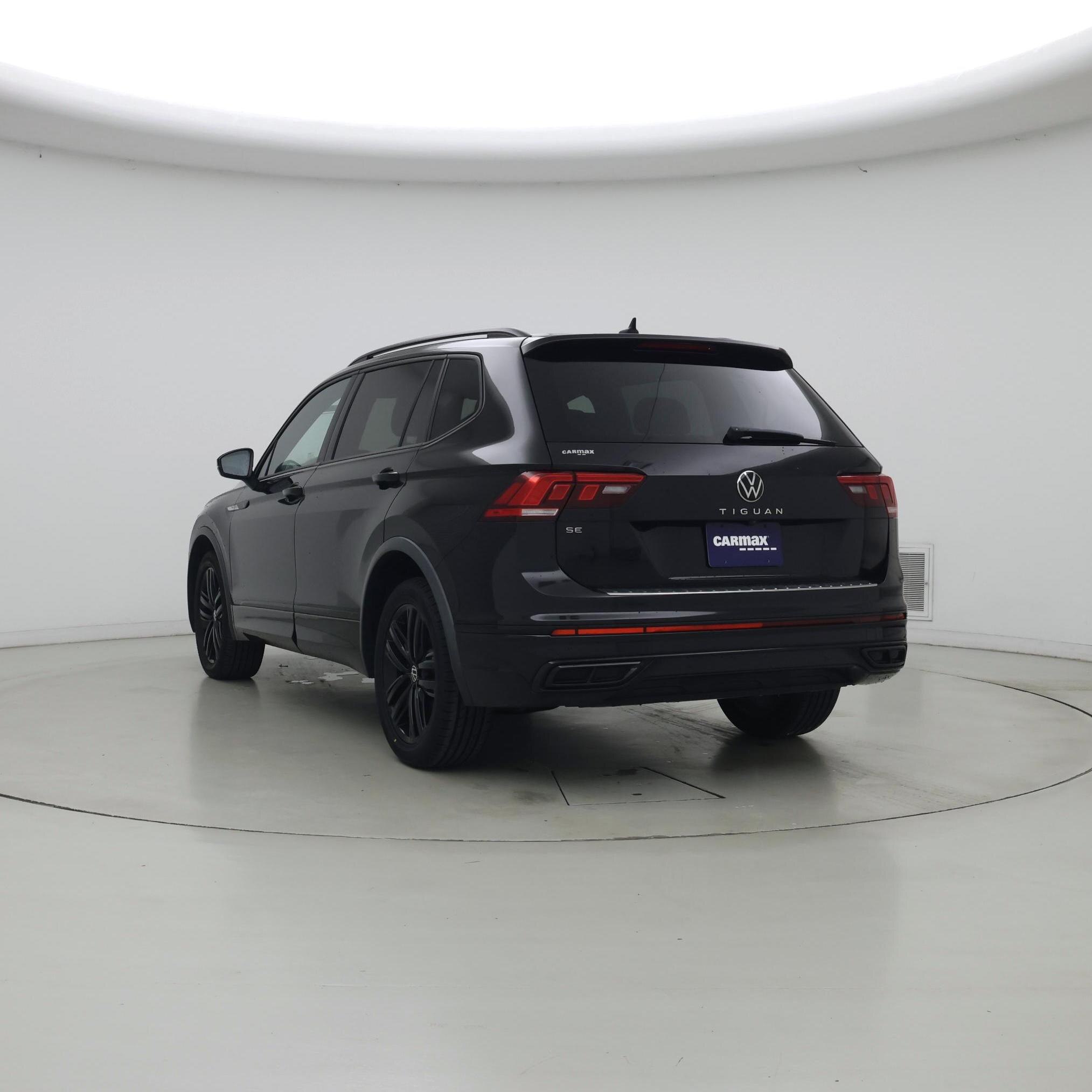 Thumbnail: 2022 Volkswagen Tiguan - 2