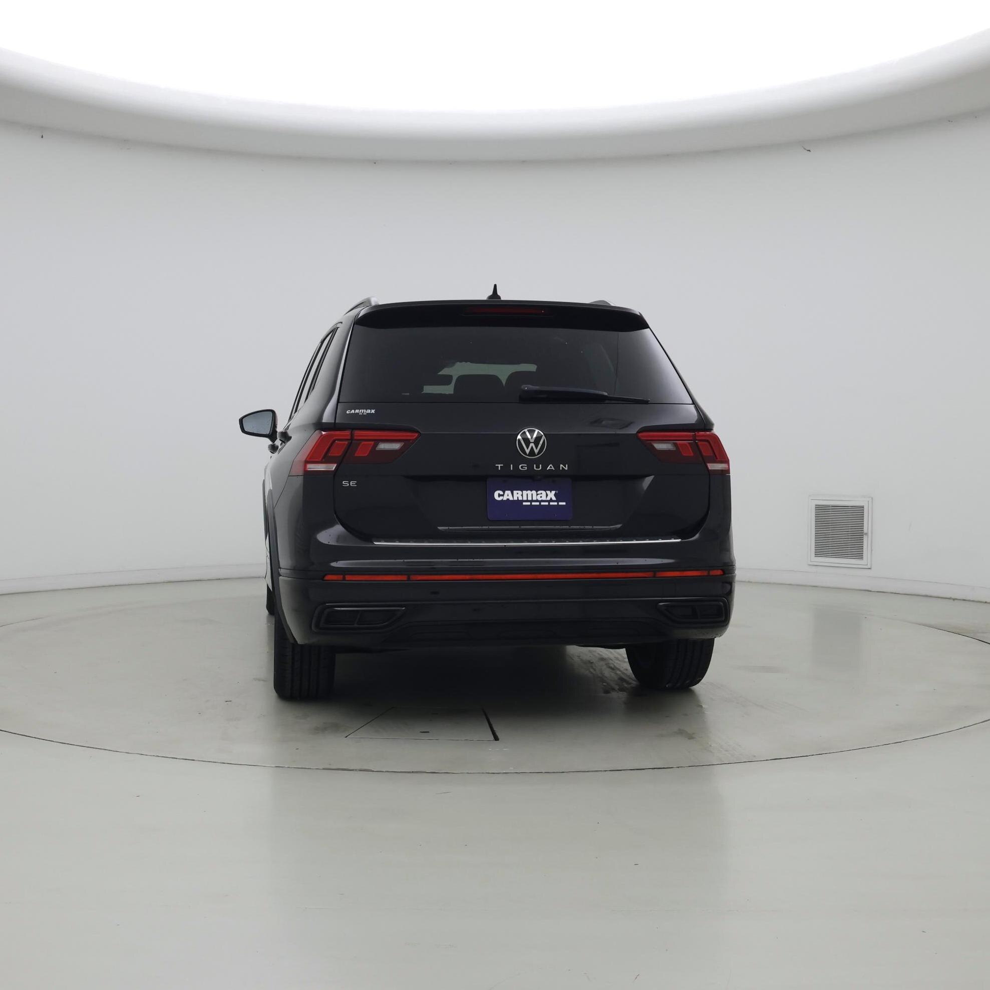 Thumbnail: 2022 Volkswagen Tiguan - 6