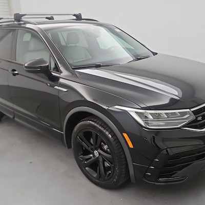 2023 Volkswagen Tiguan SE R-Line Black