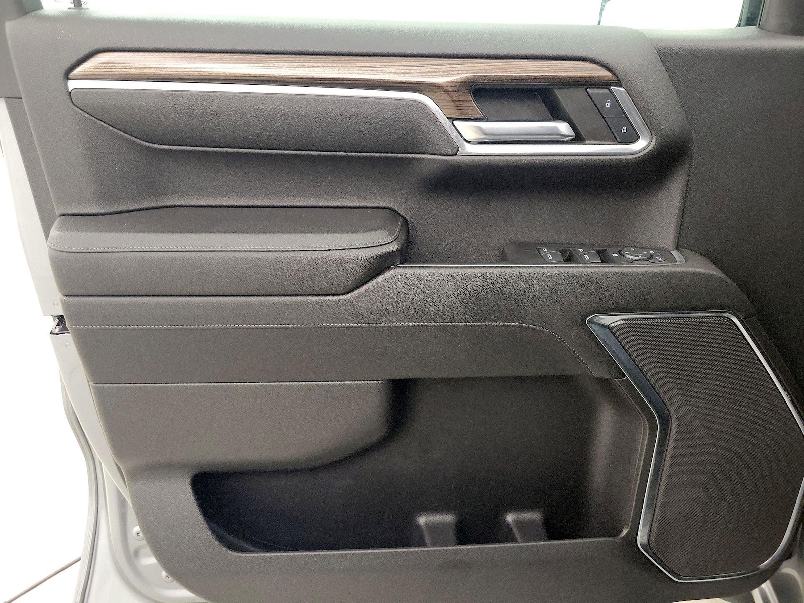 2023 Chevrolet Silverado 1500 LT - Photo 13