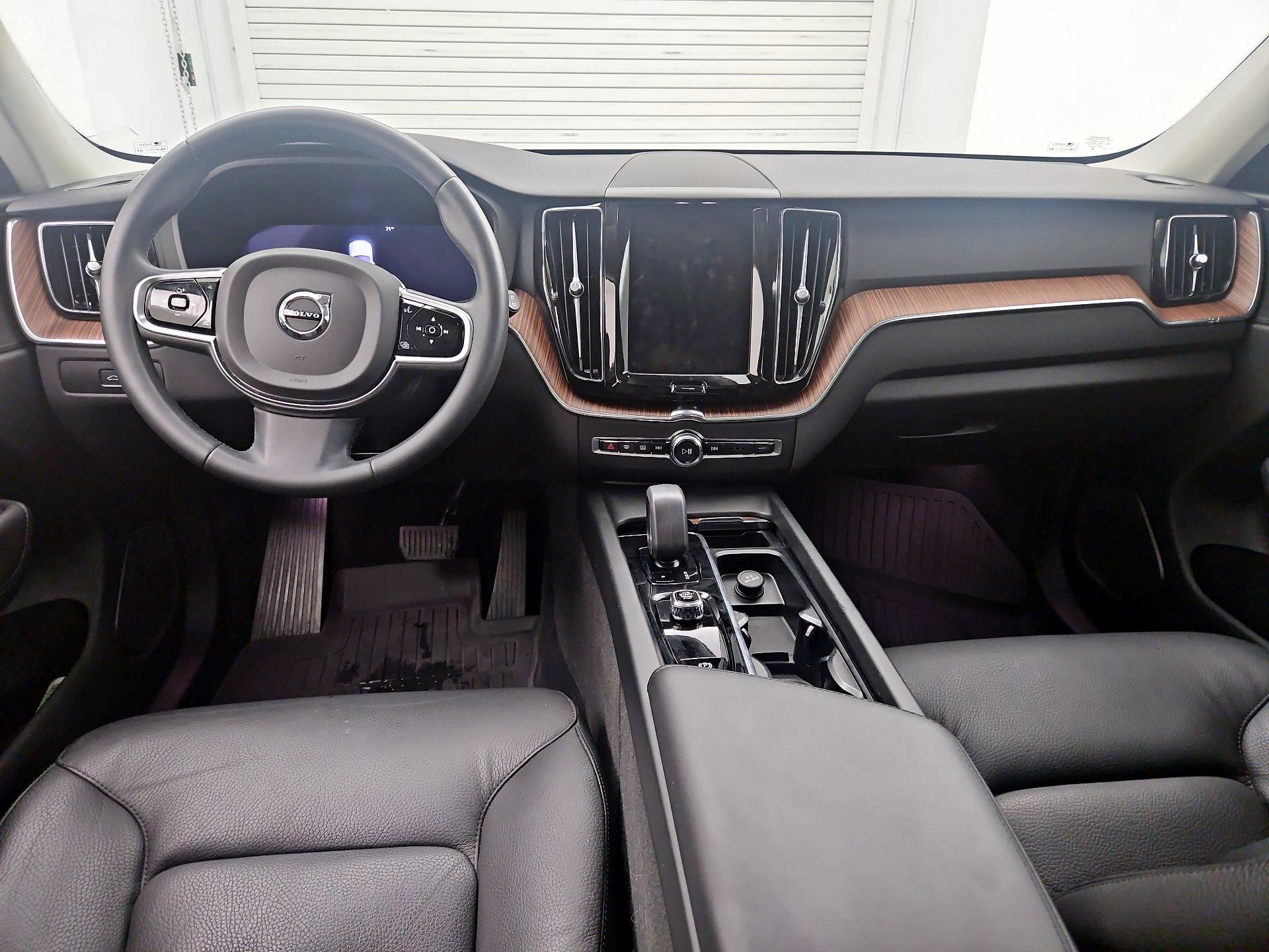 Thumbnail: 2024 Volvo XC60 - 9