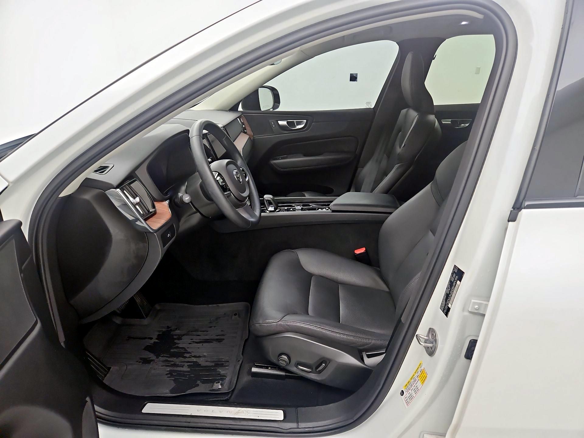 Thumbnail: 2024 Volvo XC60 - 11