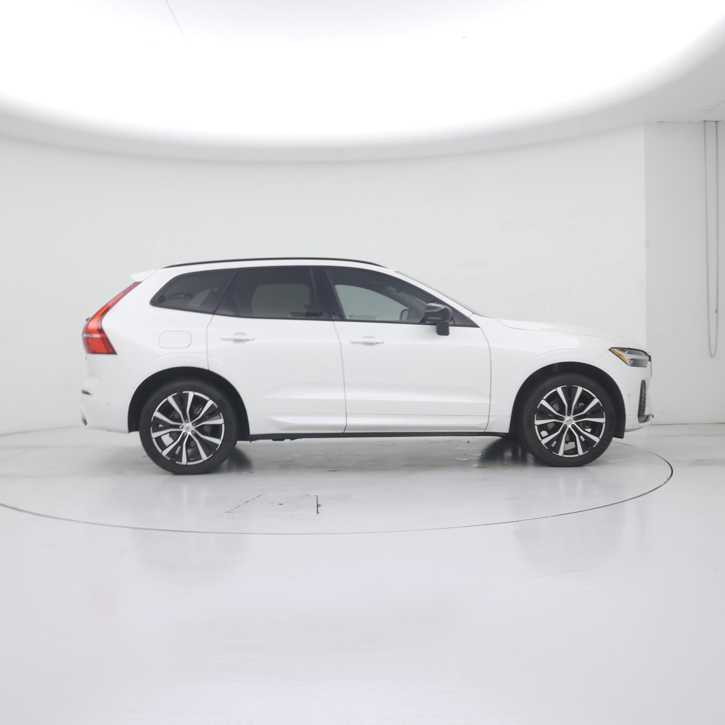 Thumbnail: 2024 Volvo XC60 - 7