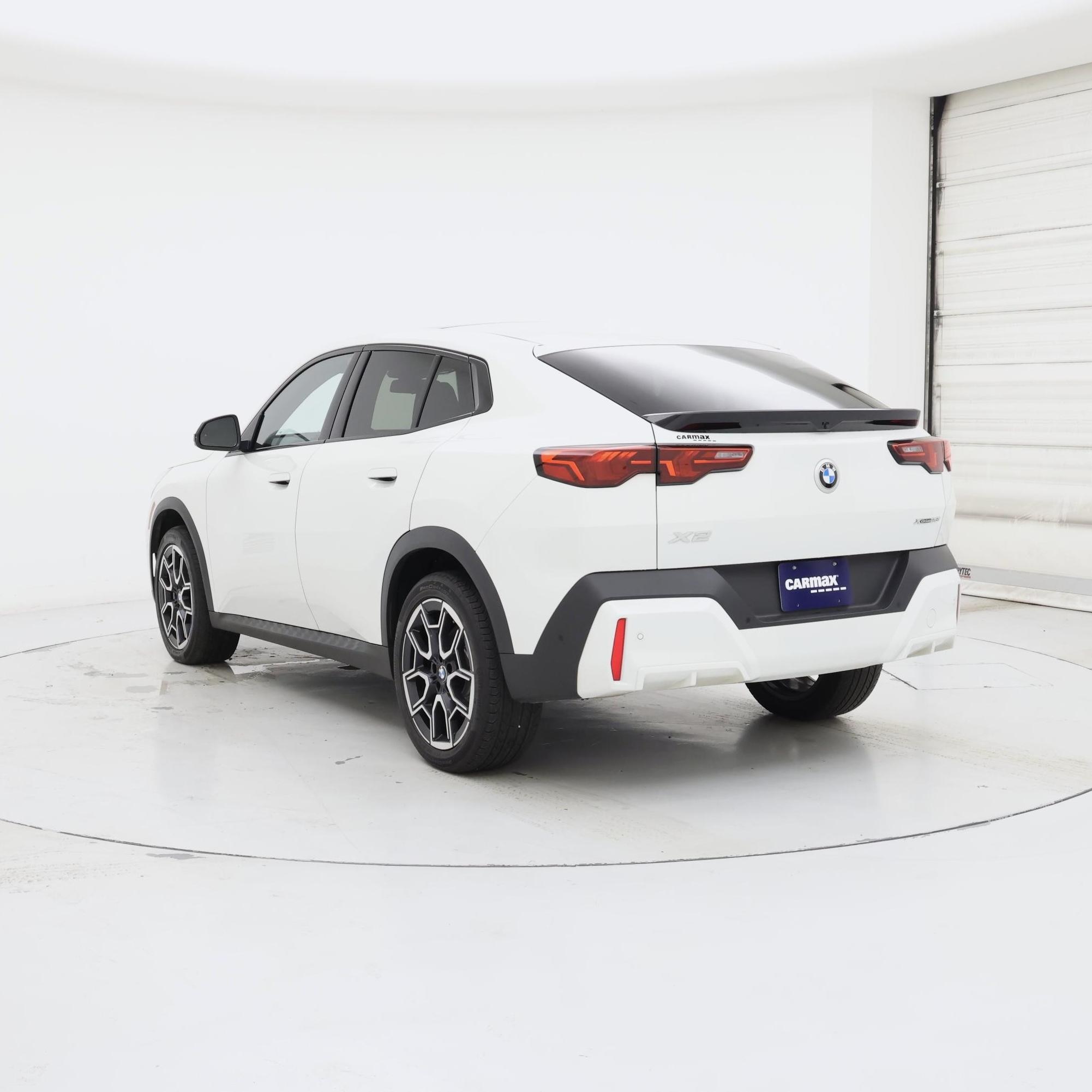 Thumbnail: 2026 BMW X2 - 2