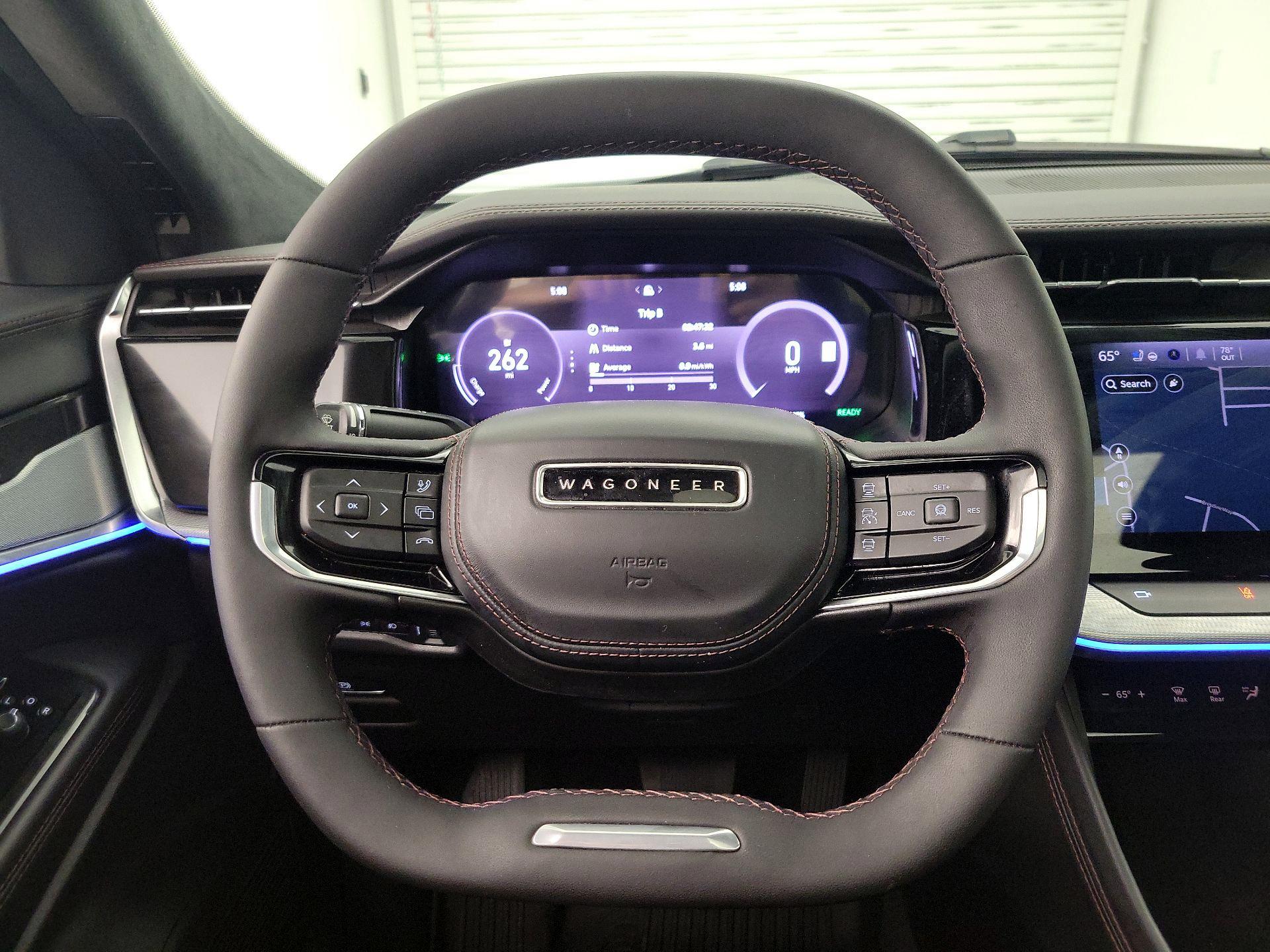 Thumbnail: 2024 Volvo XC60 - 10