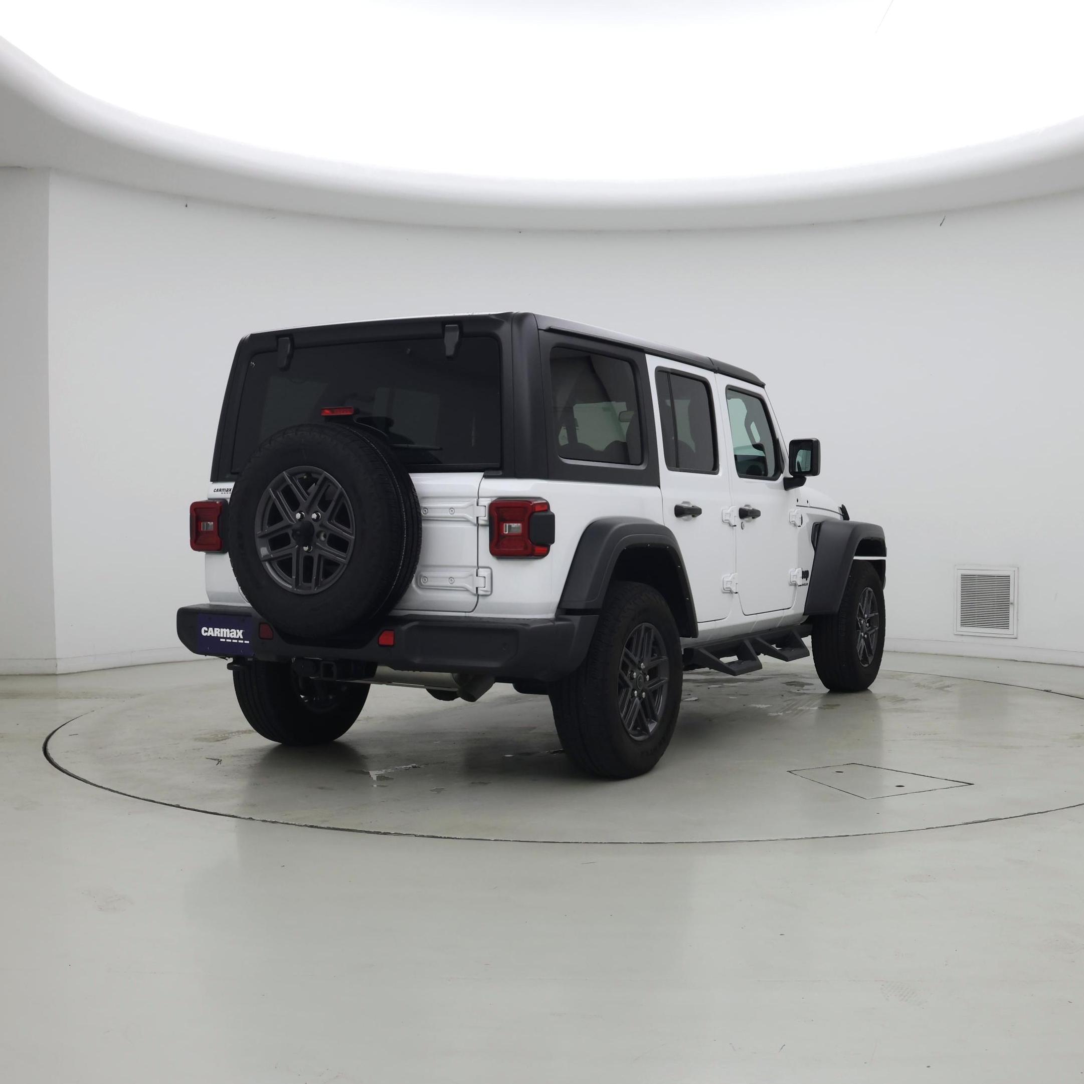 Thumbnail: 2024 Jeep Wrangler - 8