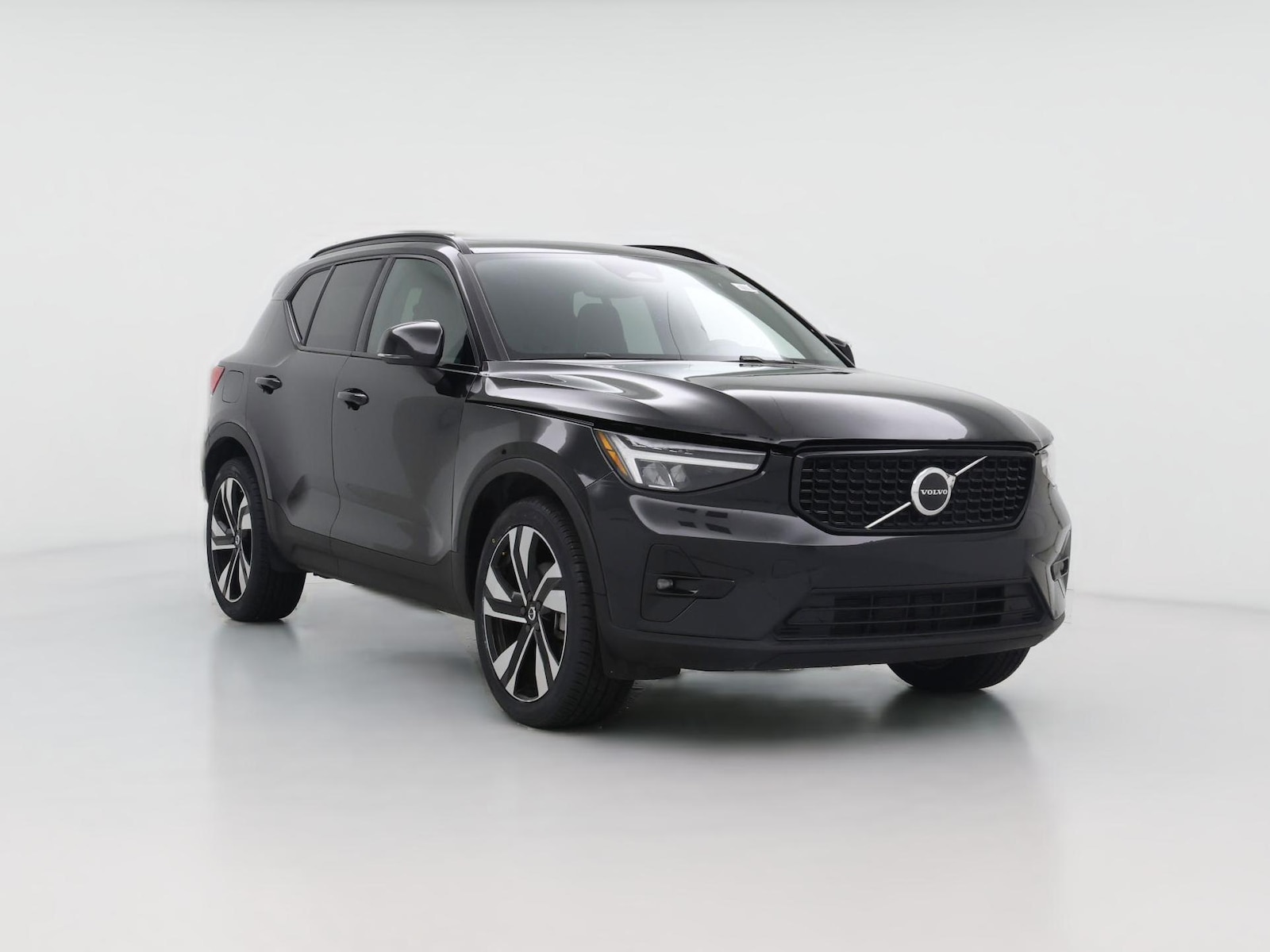 2023 Volvo XC40