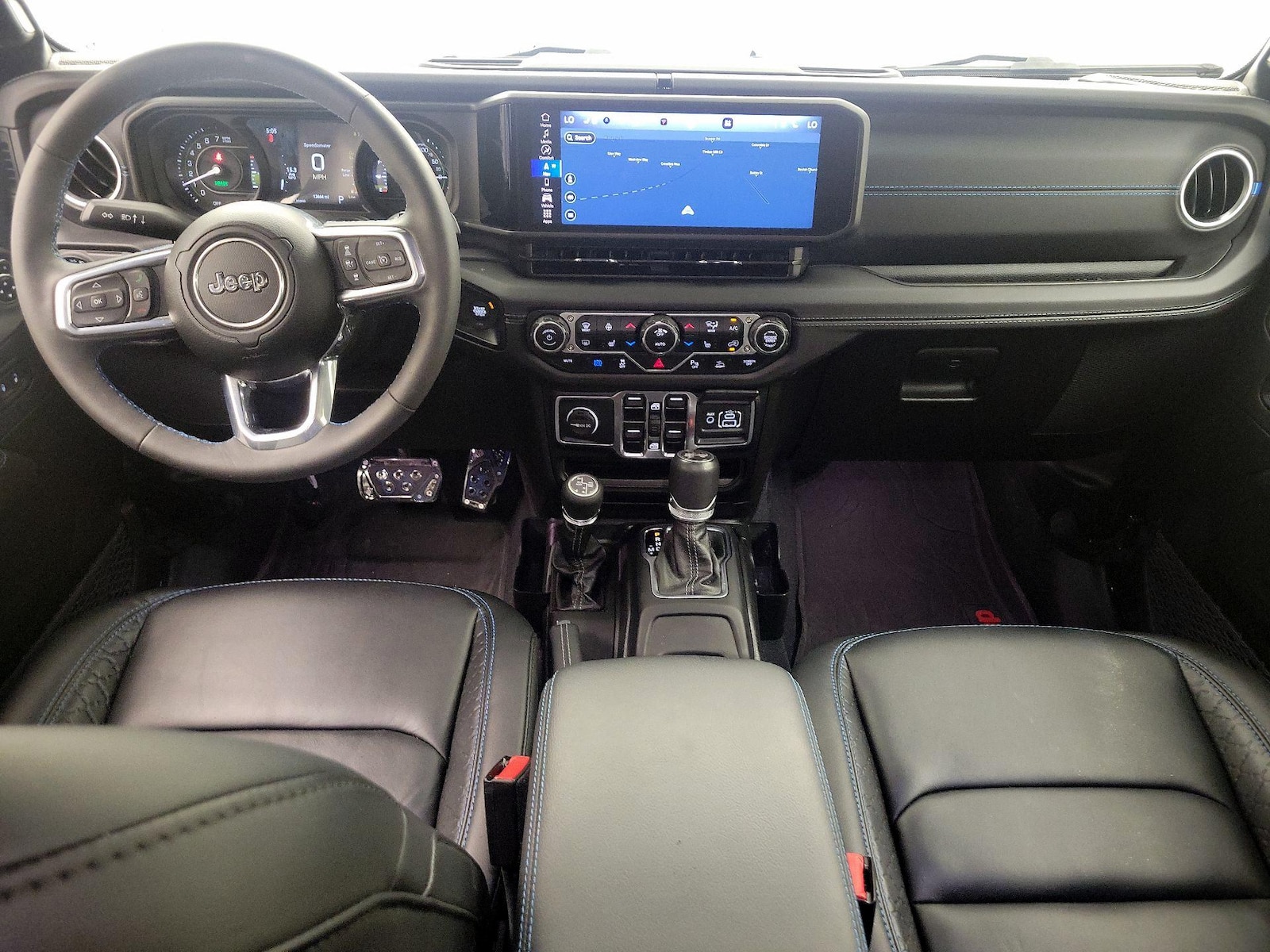 Apple CarPlay® & Android Auto™