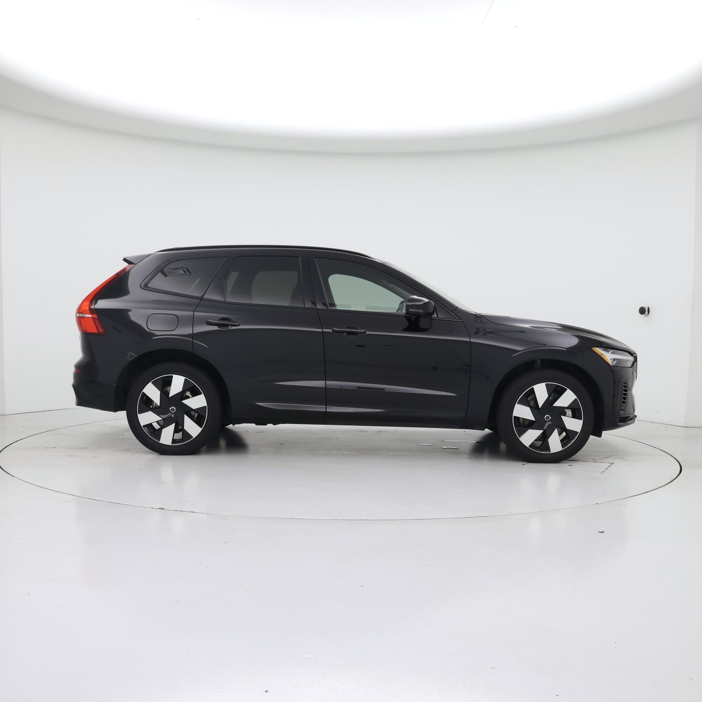 Thumbnail: 2024 Volvo XC60 - 7