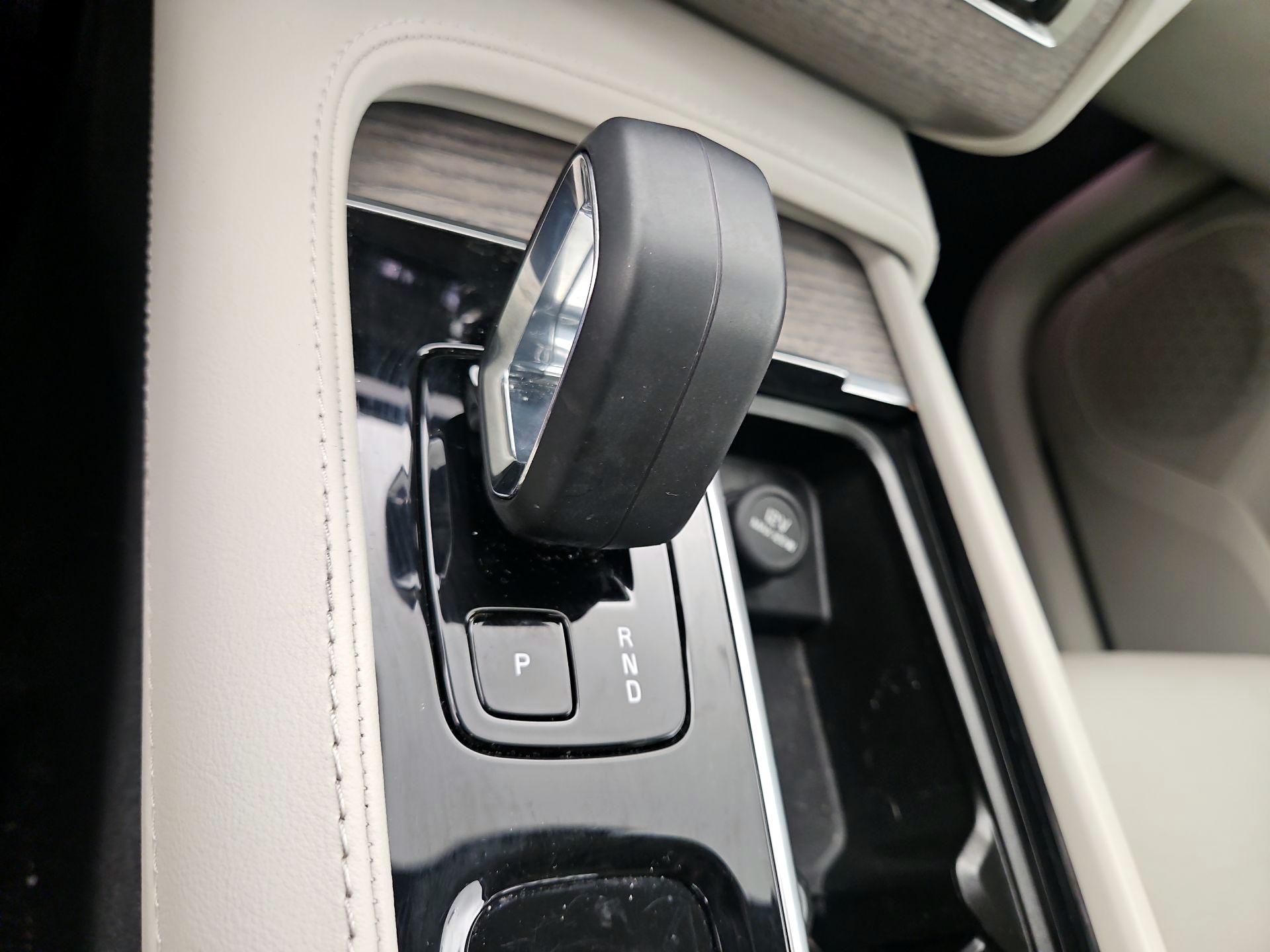 Thumbnail: 2023 Volvo XC90 - 16