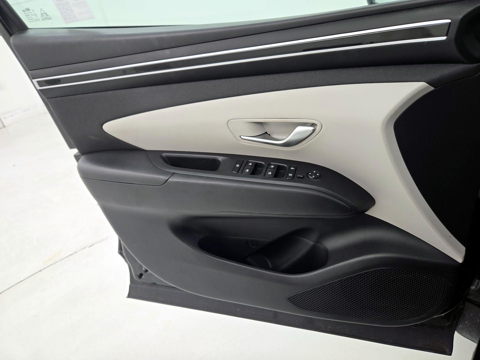 Thumbnail: 2024 Hyundai Tucson - 12