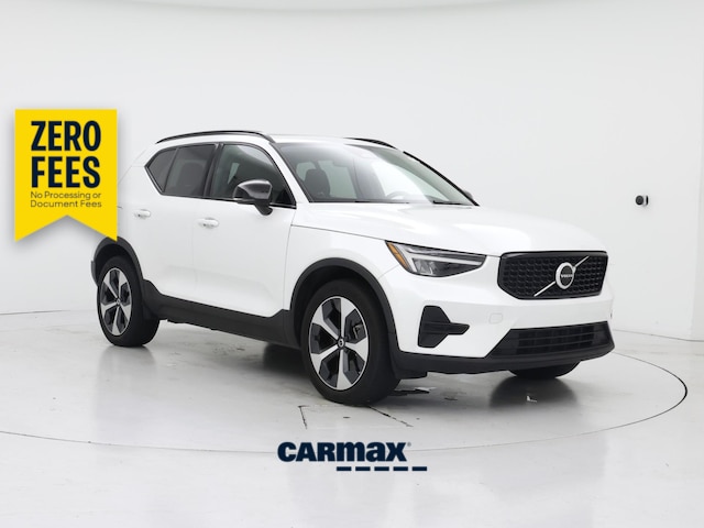 White 2024 Volvo XC40 SUV / Crossover All-Wheel Drive Automatic