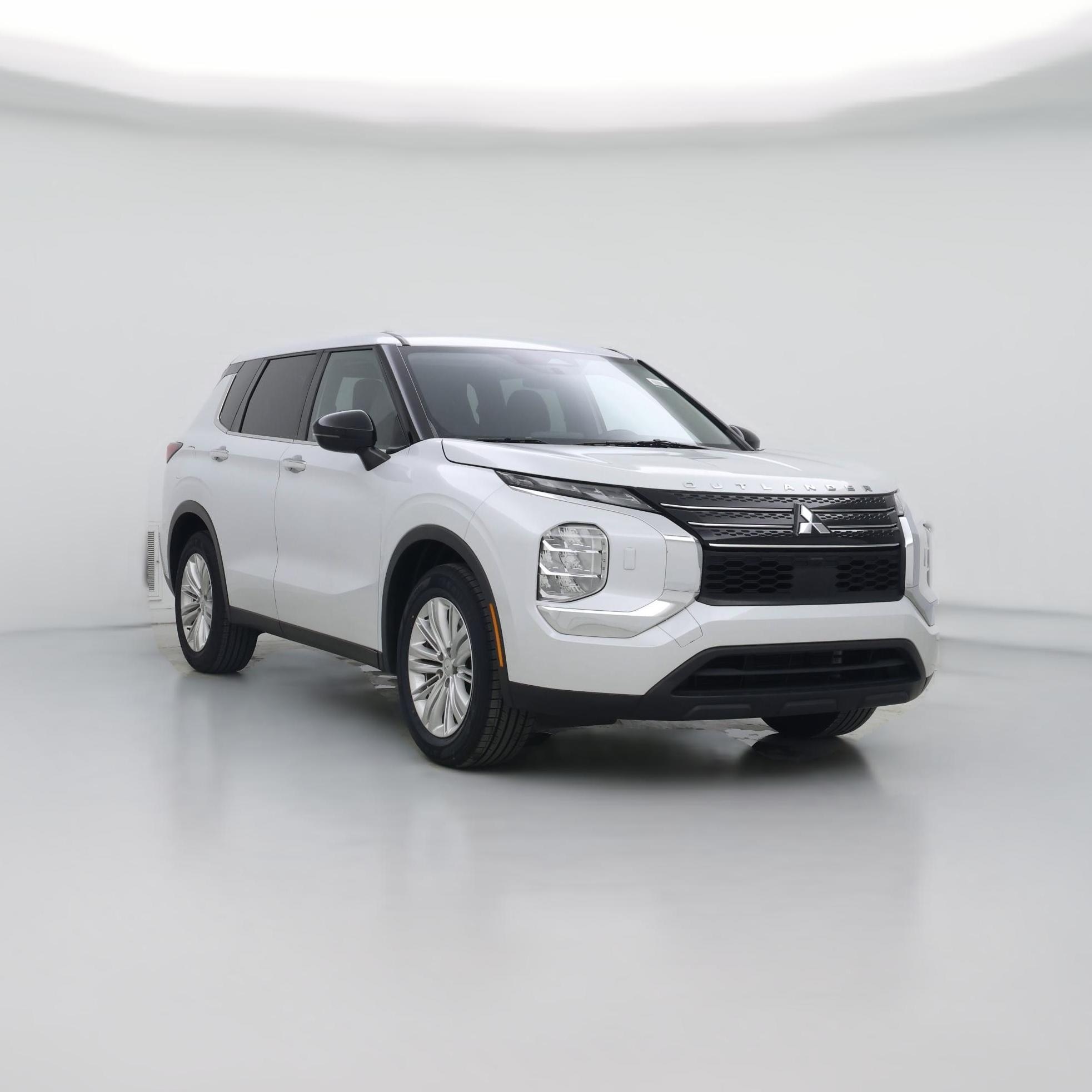 Thumbnail: 2022 Mitsubishi Outlander - 1