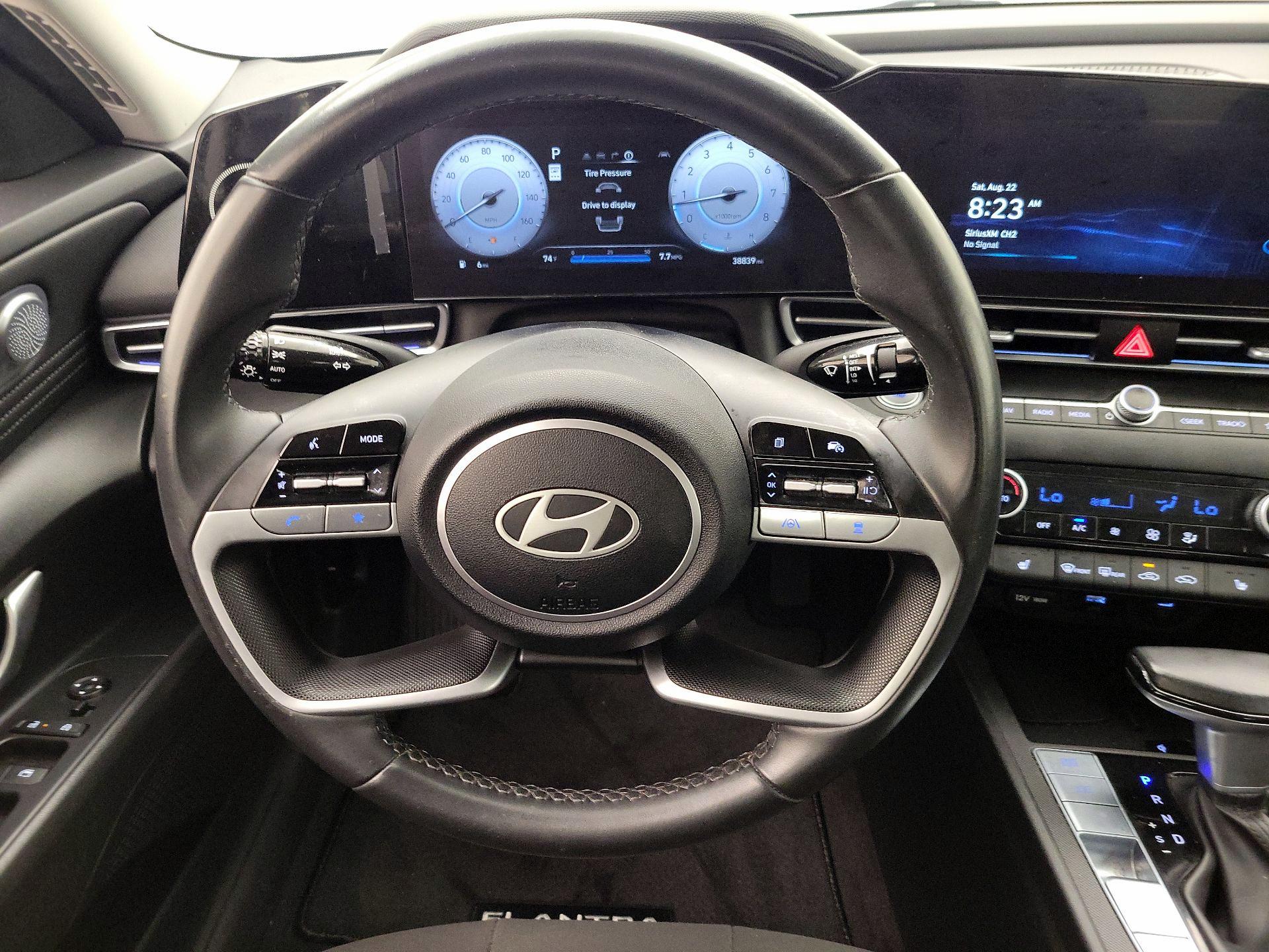 Thumbnail: 2024 Hyundai Elantra - 10