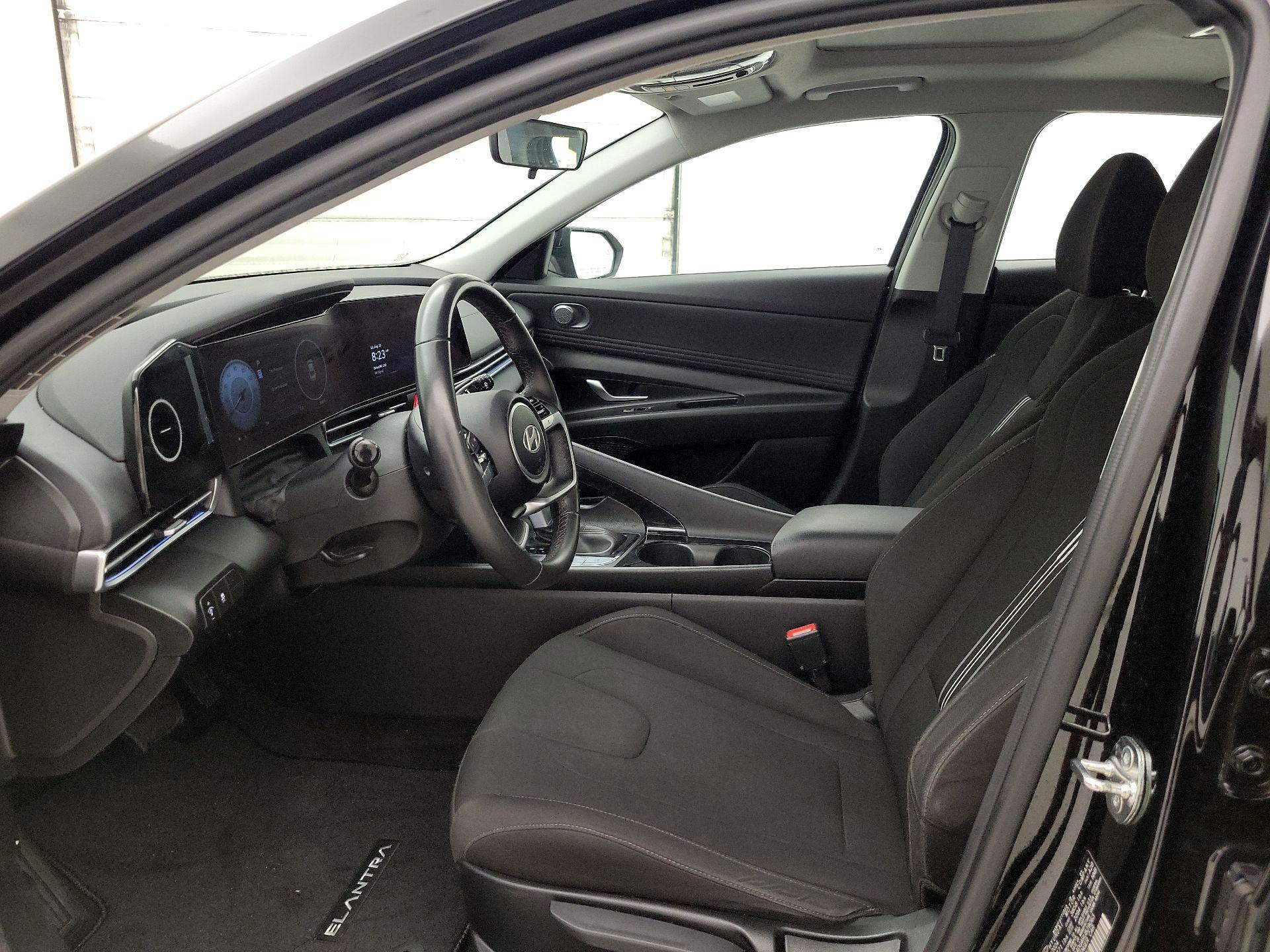 Thumbnail: 2024 Hyundai Elantra - 11