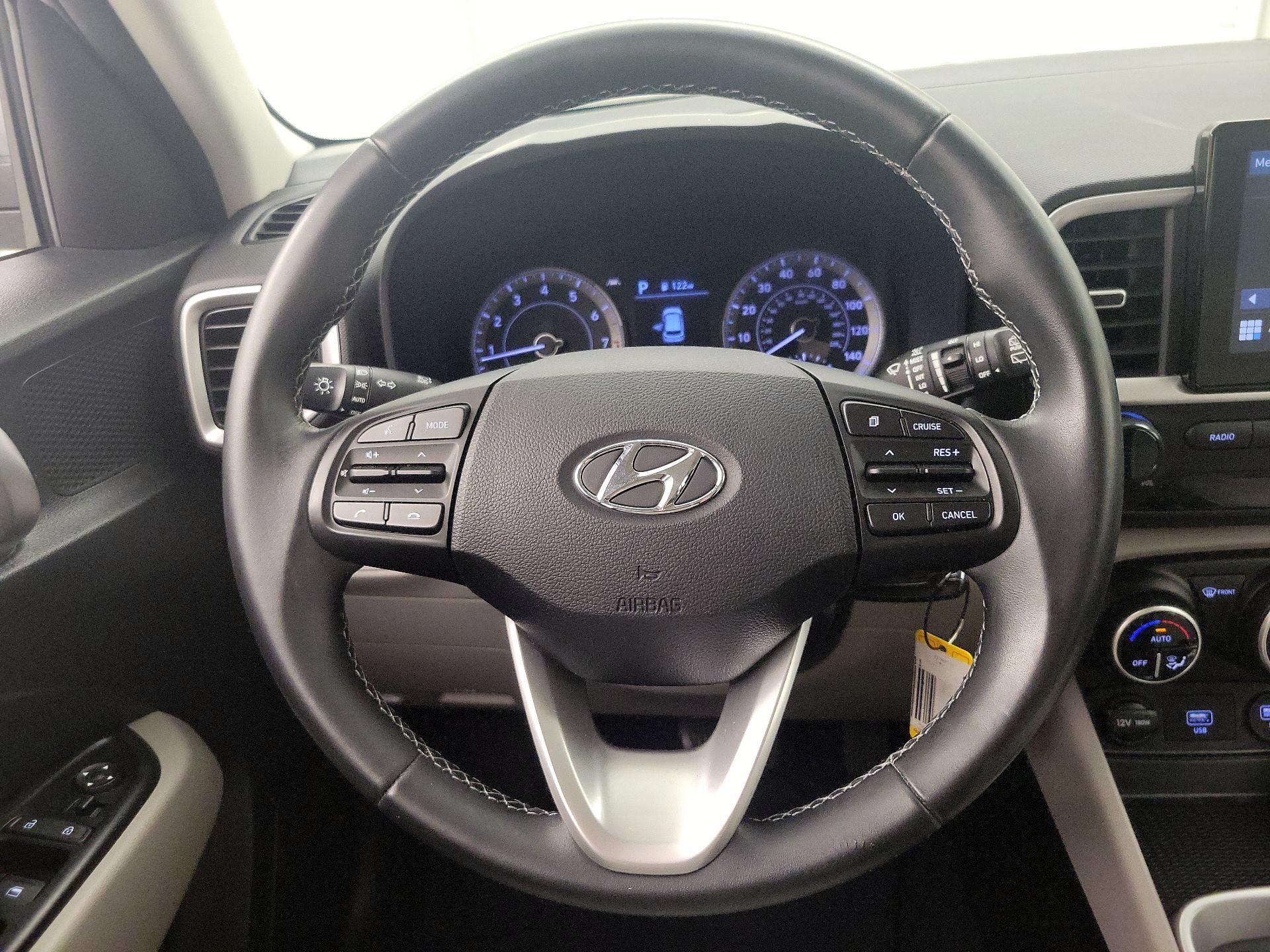 Thumbnail: 2021 Hyundai Venue - 10